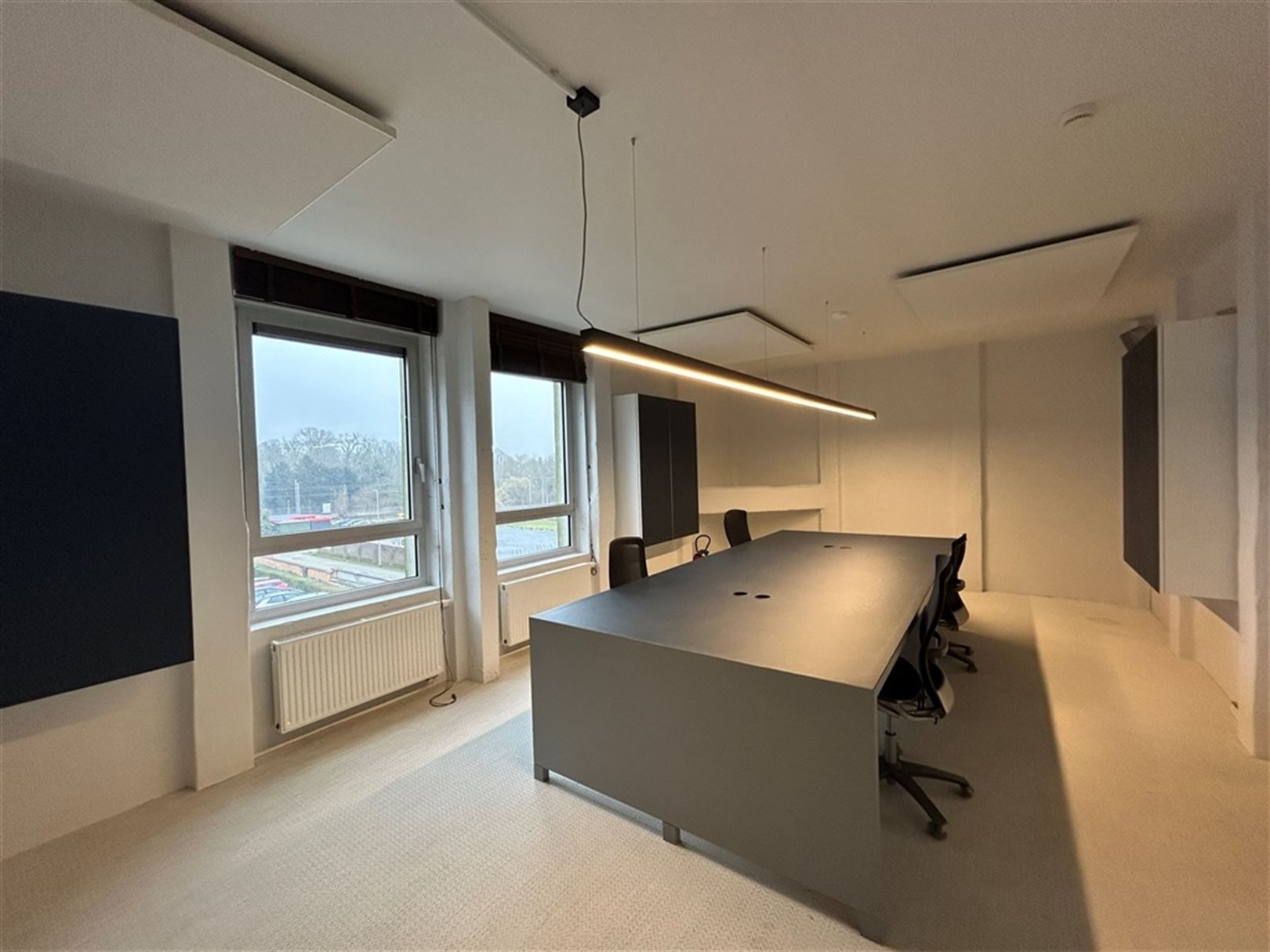Kantoorgebouw foto 9