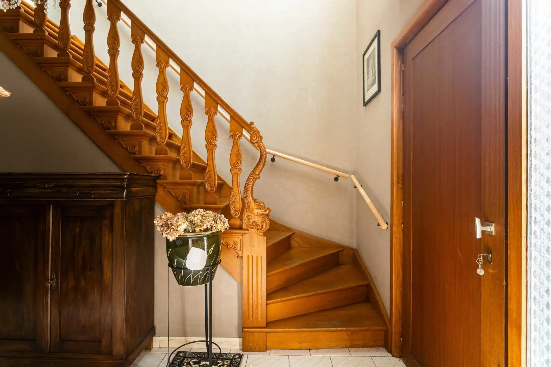 Ruime open bebouwing met 5 slaapkamers op toplocatie! foto 12