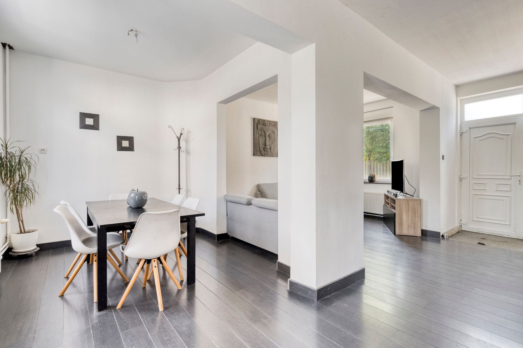 Half-open bebouwing met 3 slaapkamers en tuin! foto 5