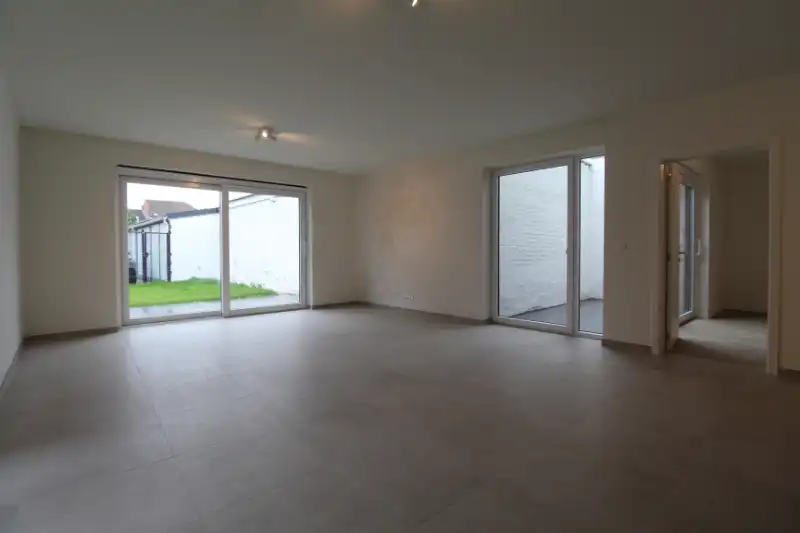 Gelijkvloers nieuwbouw appartement met zonnige tuin te Gent foto 3