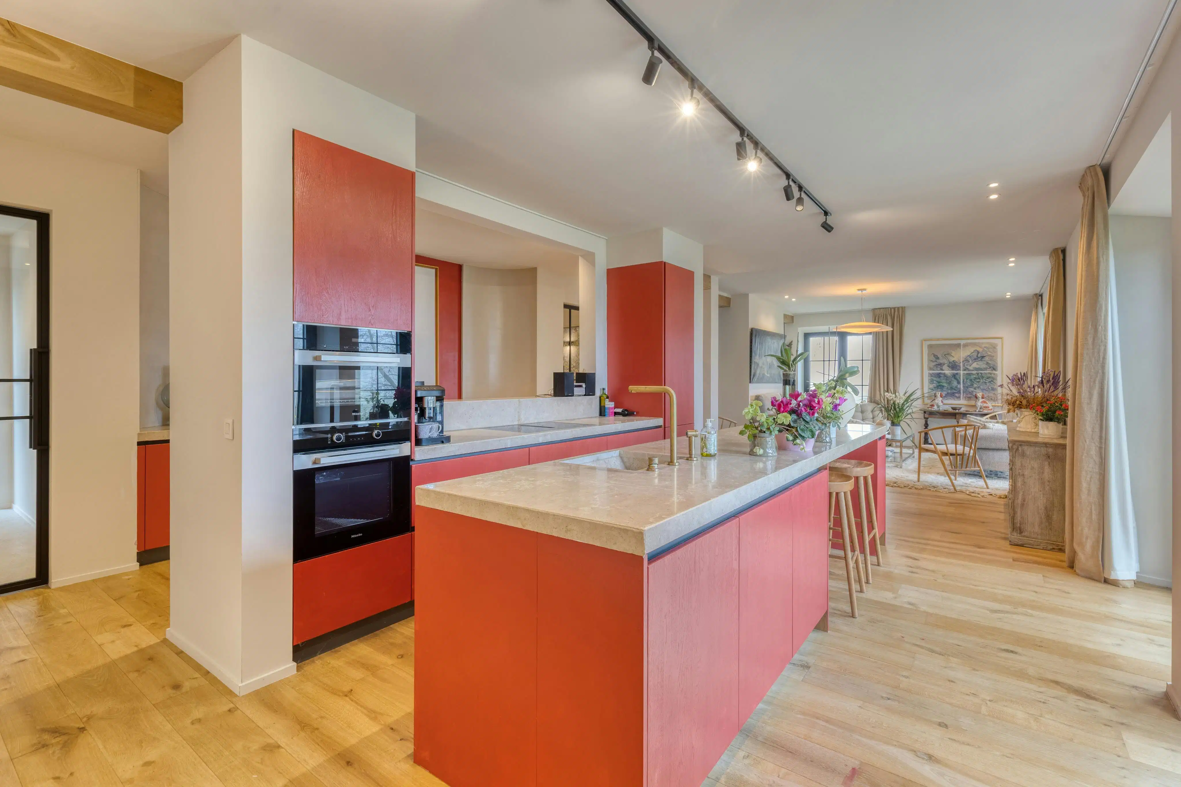 Gerenoveerde villa met 4 slaapkamers en prachtige vergezichten foto 9