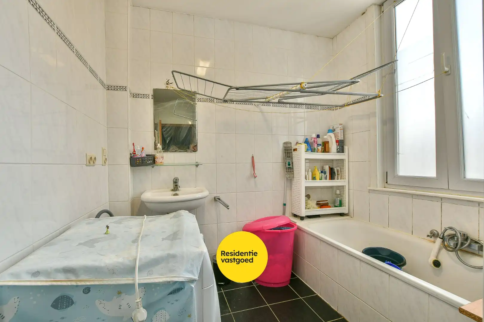 Instapklaar 2-slaapkamerappartement in centrum Blankenberge foto 10