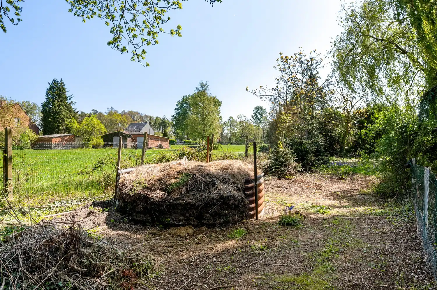 Ruime open bebouwing op landelijke toplocatie foto 26