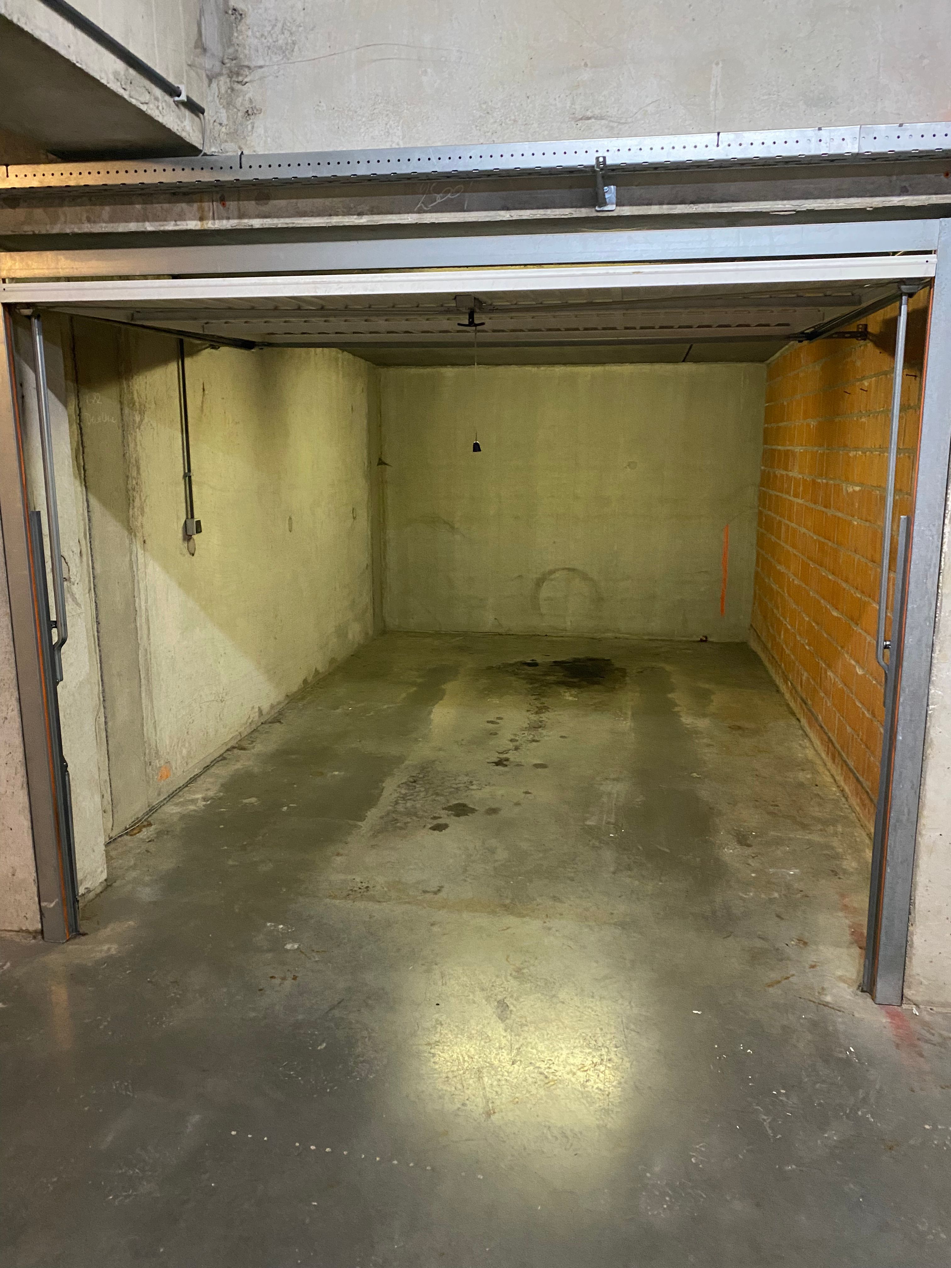 Instapklaar 2-slpk APPARTEMENT + GARAGE foto 25