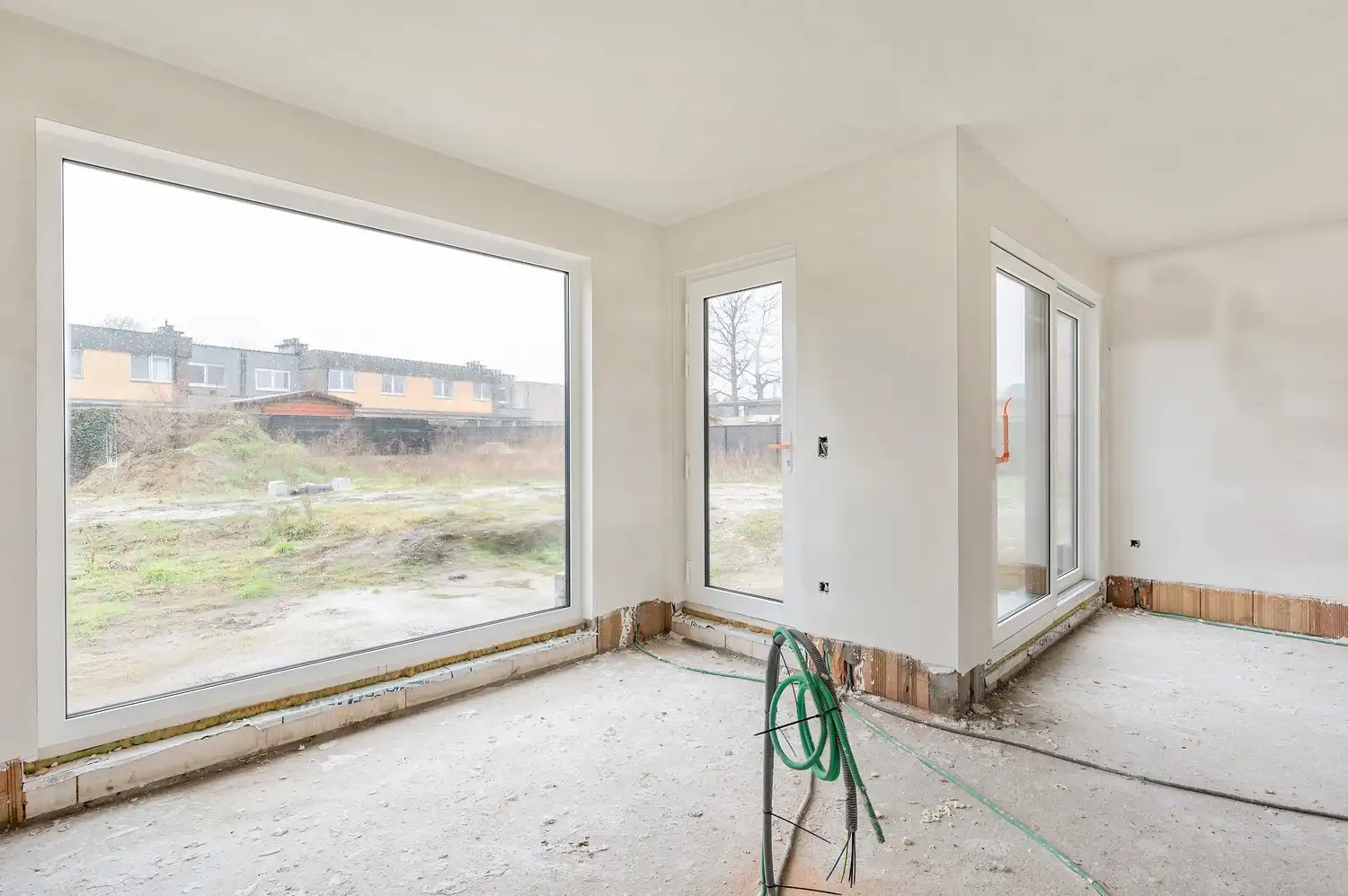 Nieuwbouw in doodlopende straat foto 22