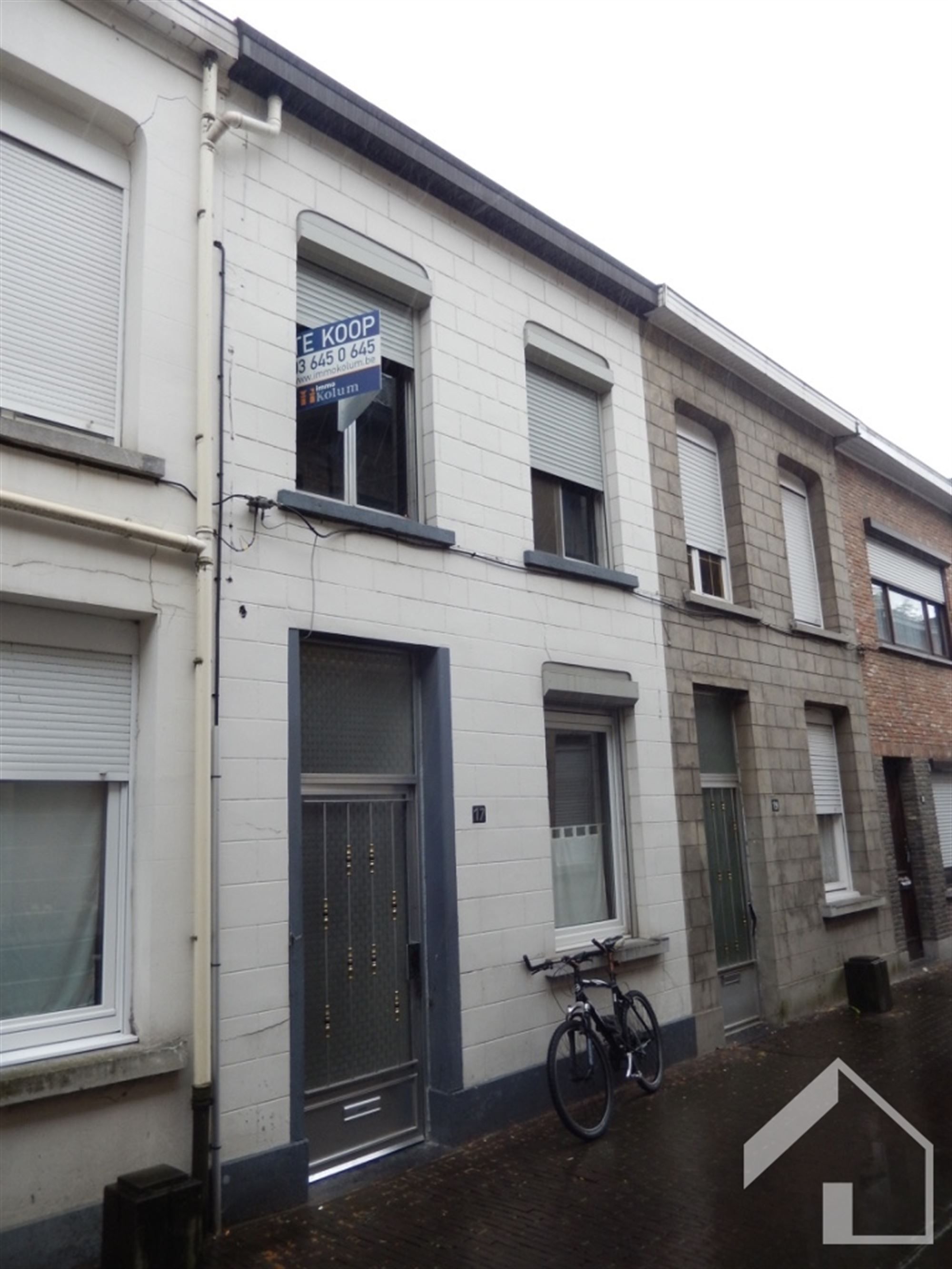 Te renoveren rijwoning foto 12