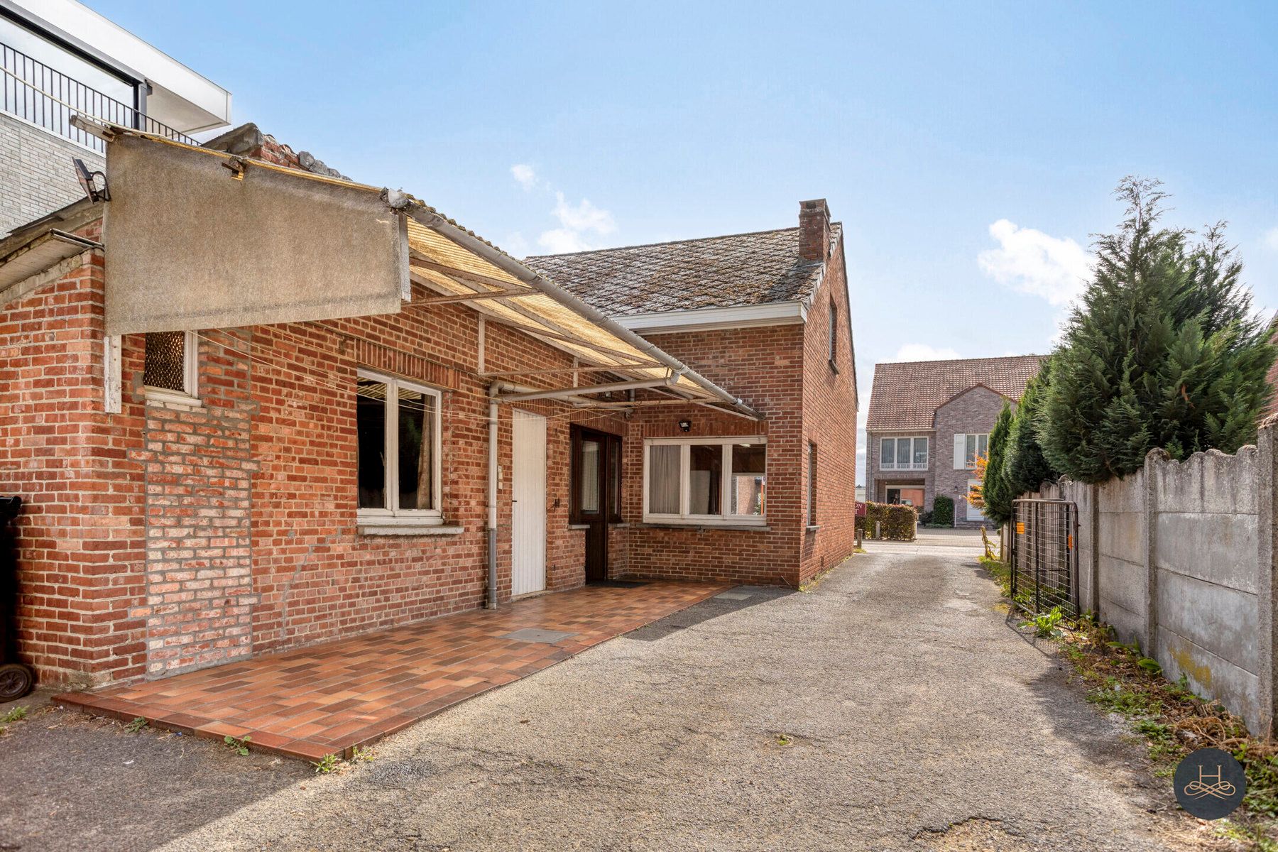 Karaktervolle woning met veel potentieel op toplocatie foto 19