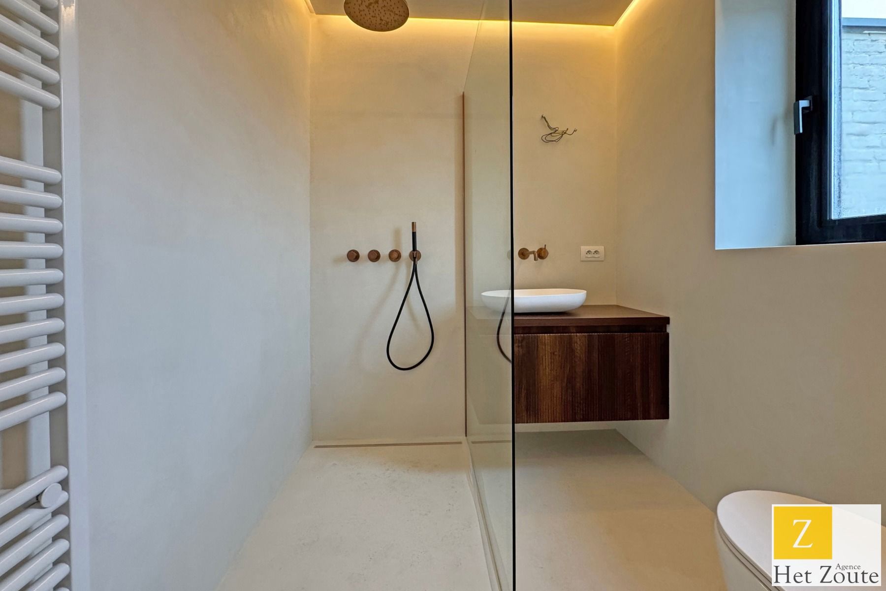 Exclusieve woning in het hart van Heist foto 17