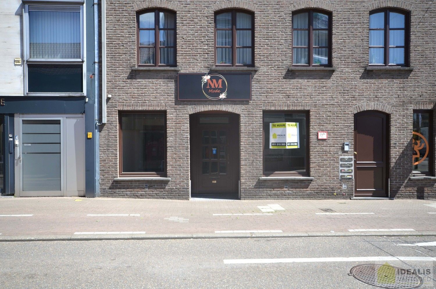IDEALIS VASTGOED - CENTRAAL GELEGEN HANDELSPAND OP COMMERCIELE ZICHTLOCATIE foto 2