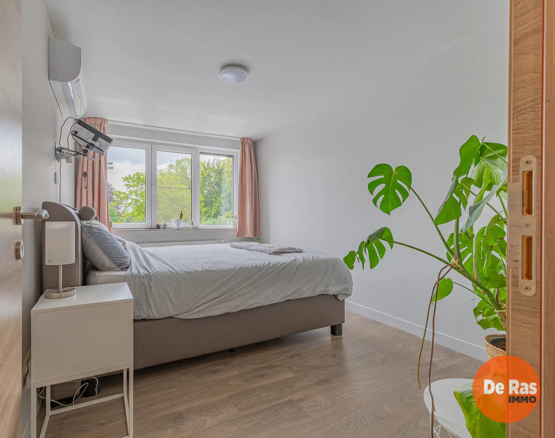 BERLARE - Stijlvolle woning met zuid gerichte tuin foto 13