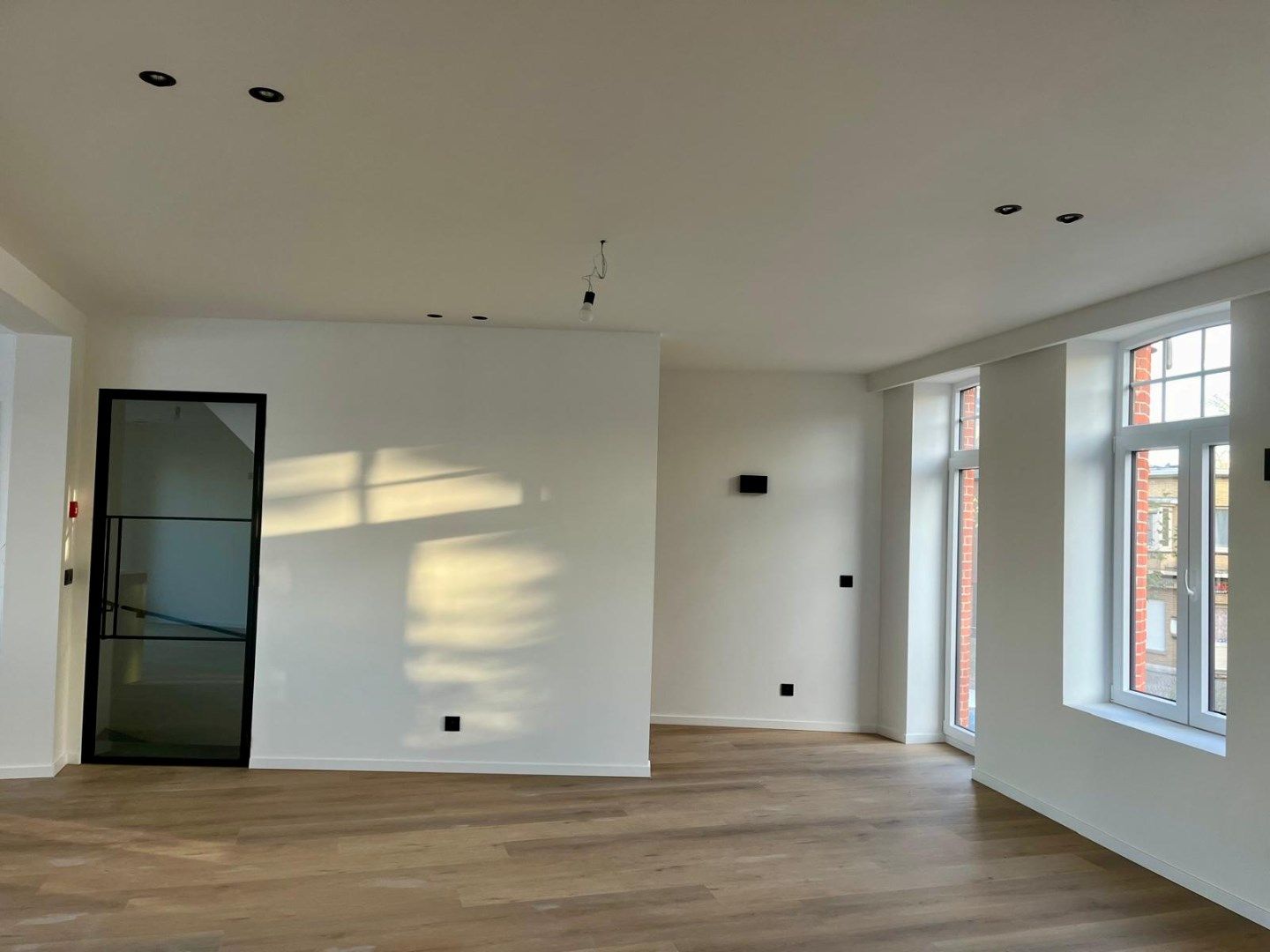 Bijzonder ruim appartement met groot terras foto 4