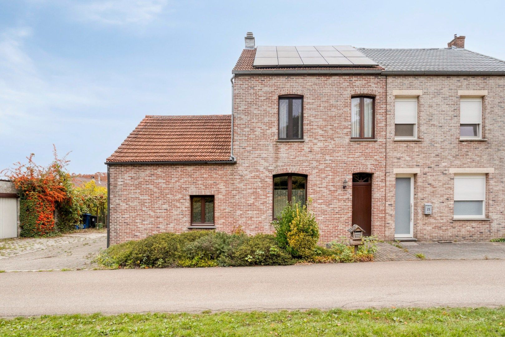 Halfopen woning met tuin, garage en 3 slaapkamers nabij centrum Aarschot foto 2