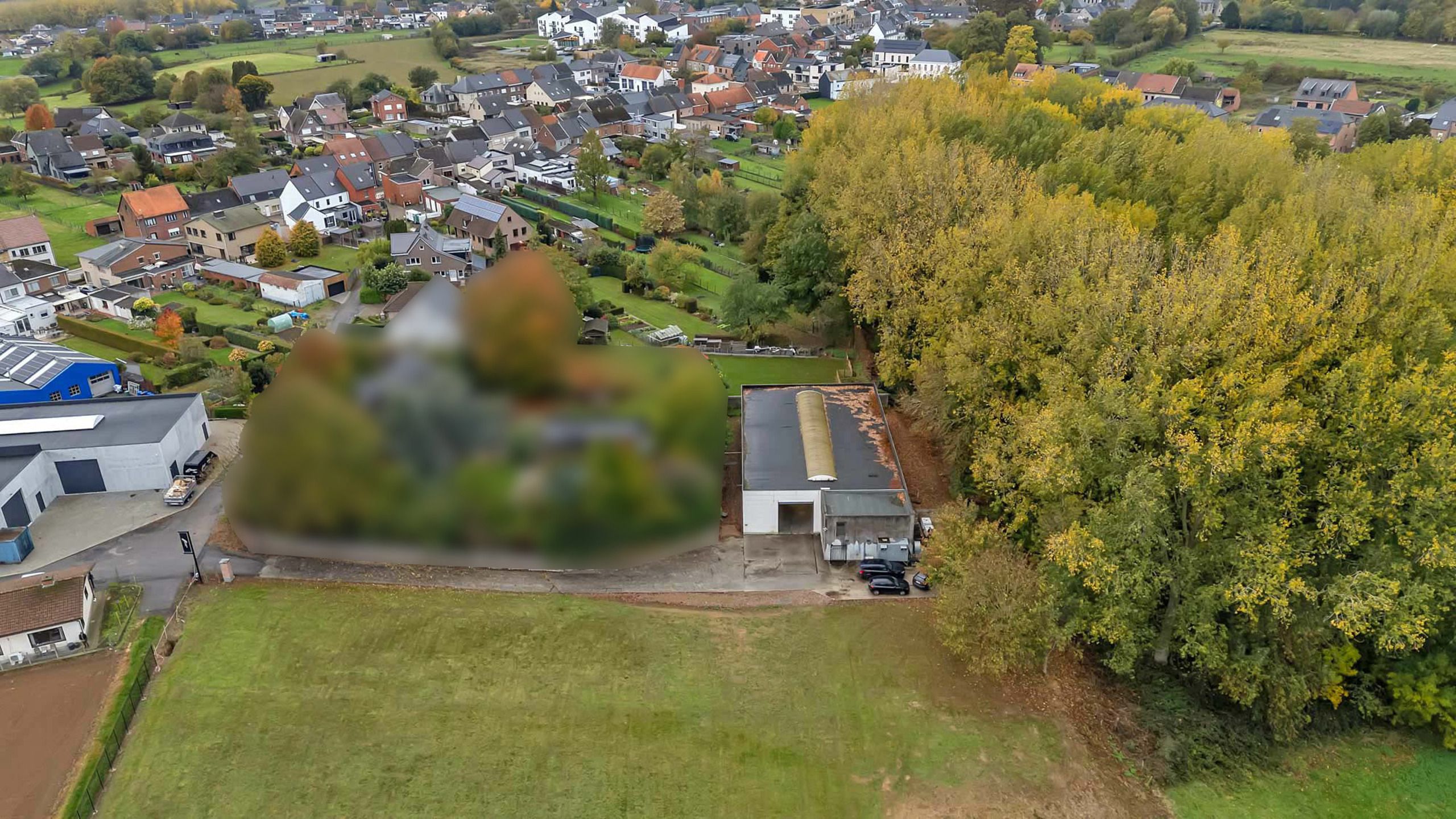 Loods (600m²)  met woonmogelijkheid op rustige locatie foto 5