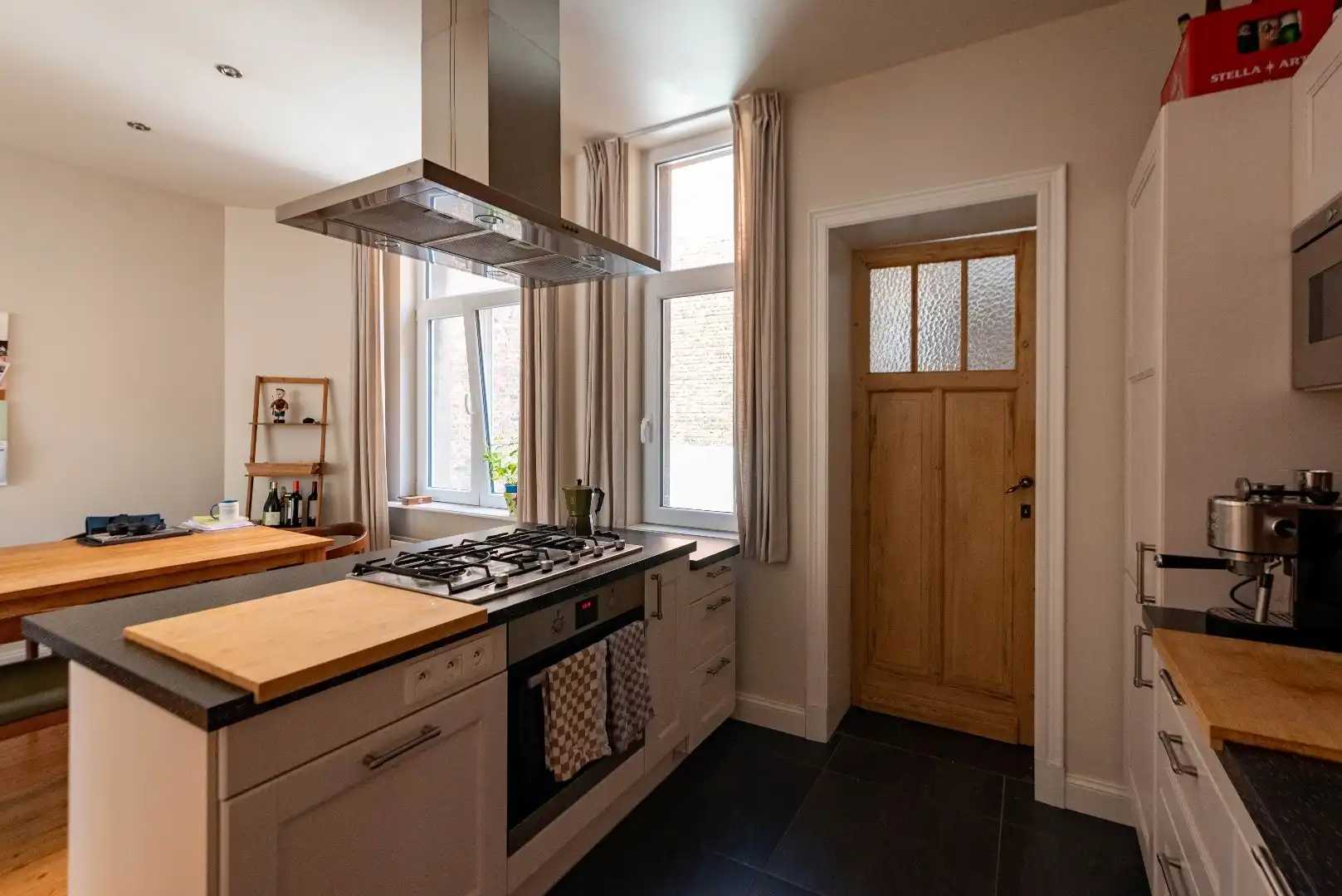 Charmante en veelzijdige woning met studio, 2 slaapkamers foto 5