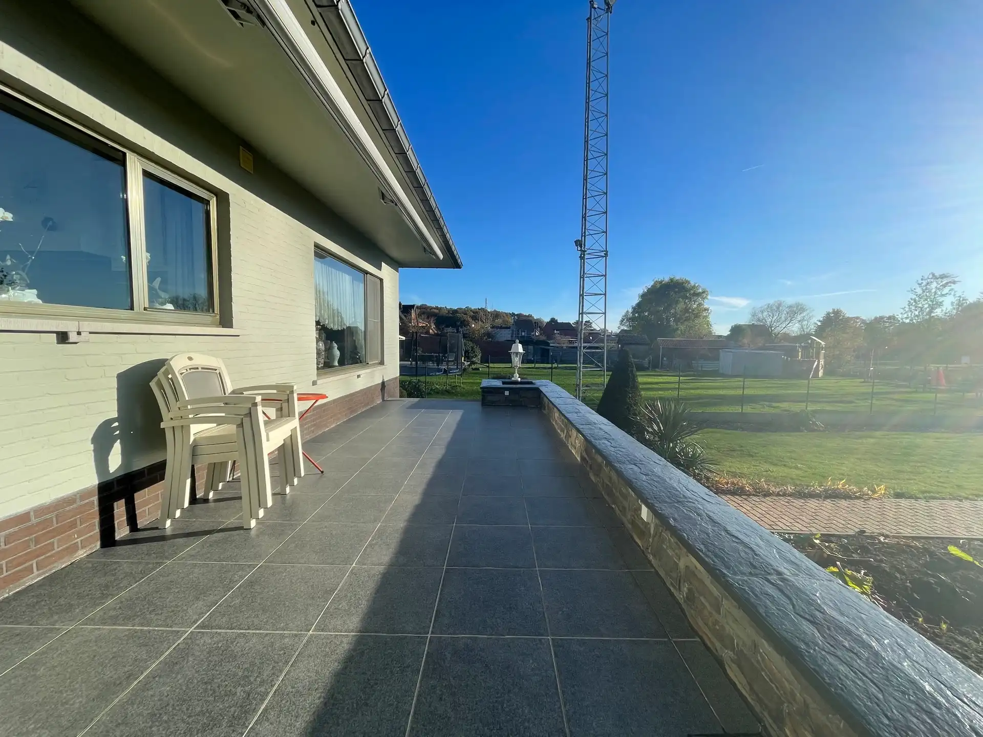 Villa met zwembad op prachtig perceel foto 16