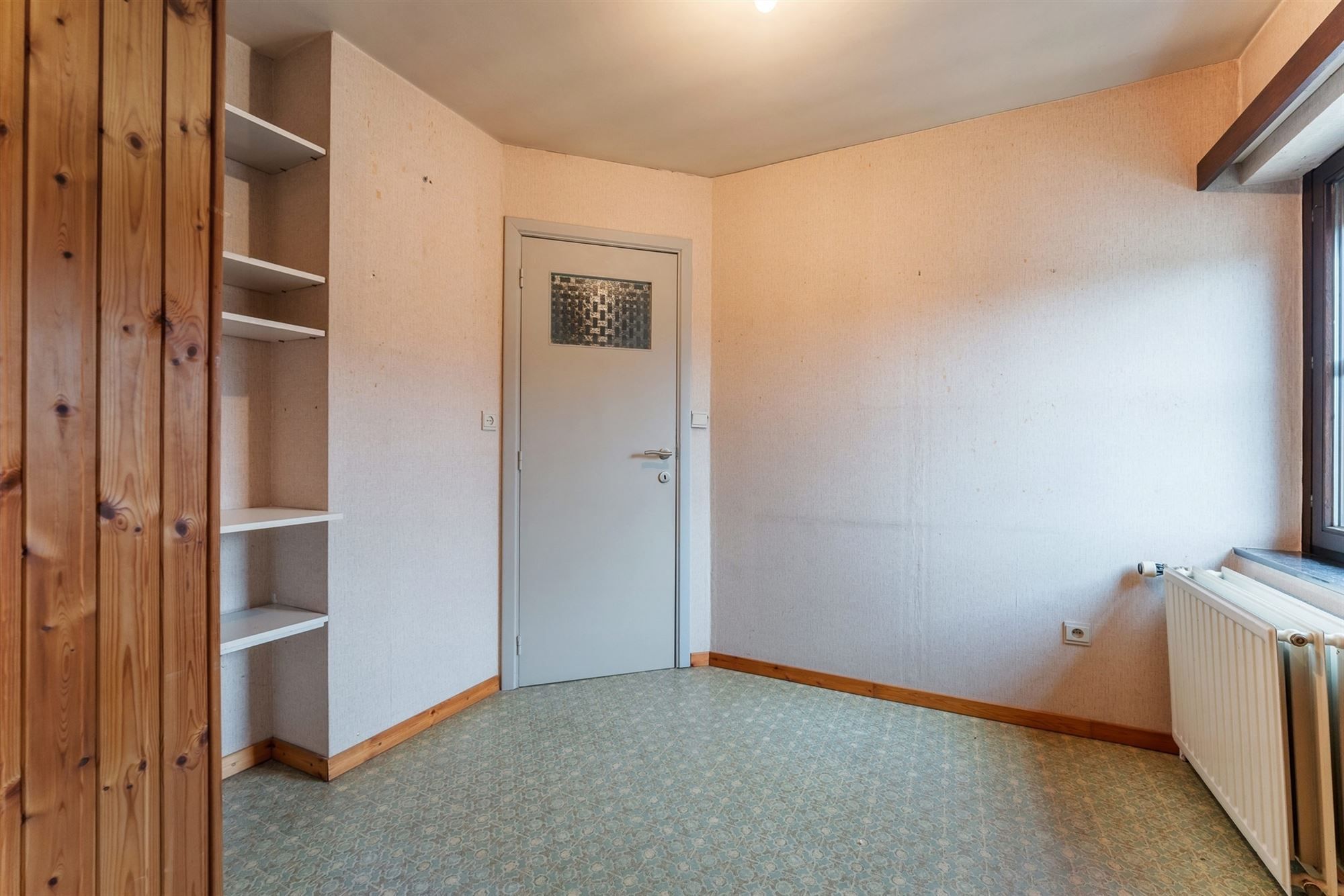 OP TE FRISSEN WONING MET 4 SLAAPKAMERS RUSTIG GELEGEN OP EEN PERCEEL VAN 7A41CA TE PAAL foto 21