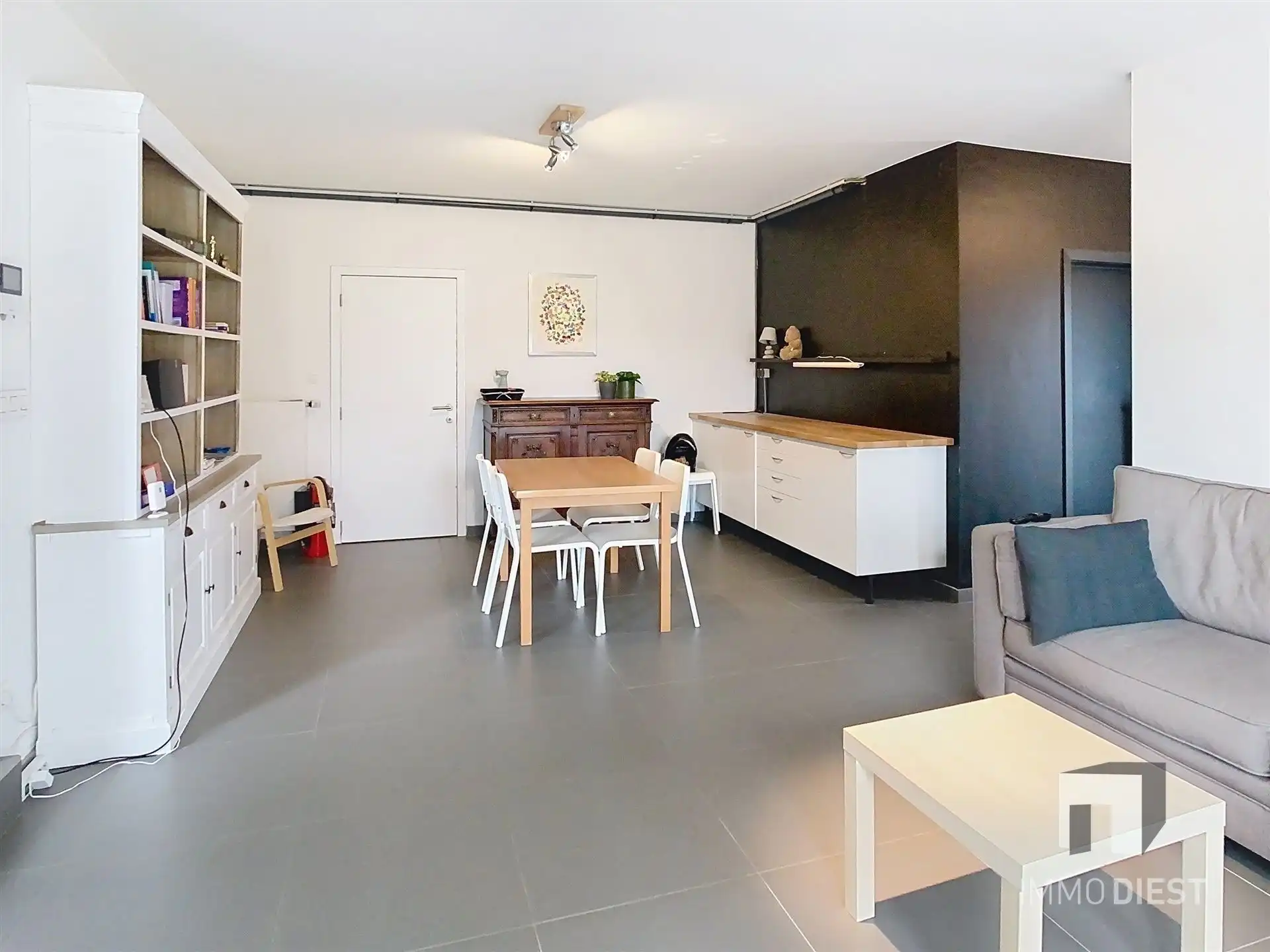 Handelspand met luxe woonst op goede locatie foto 14