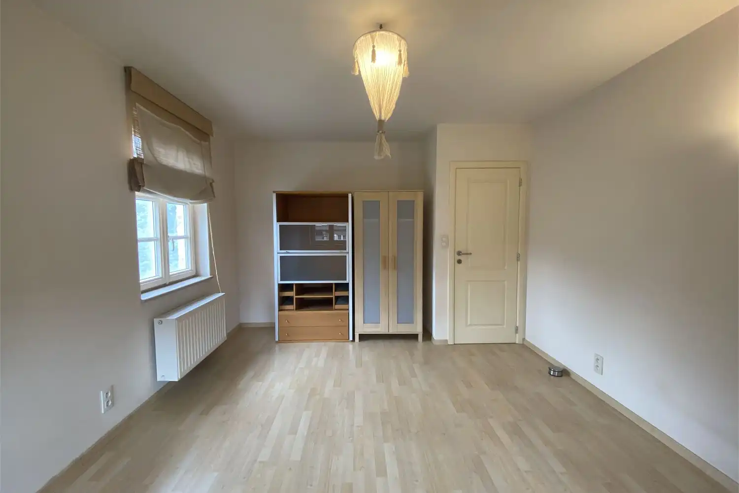 Stijlvol appartement met 2 slaapkamers op toplocatie in de Armand Maclotlaan, nabij Molenvijvers en ZOL Genk. foto 7