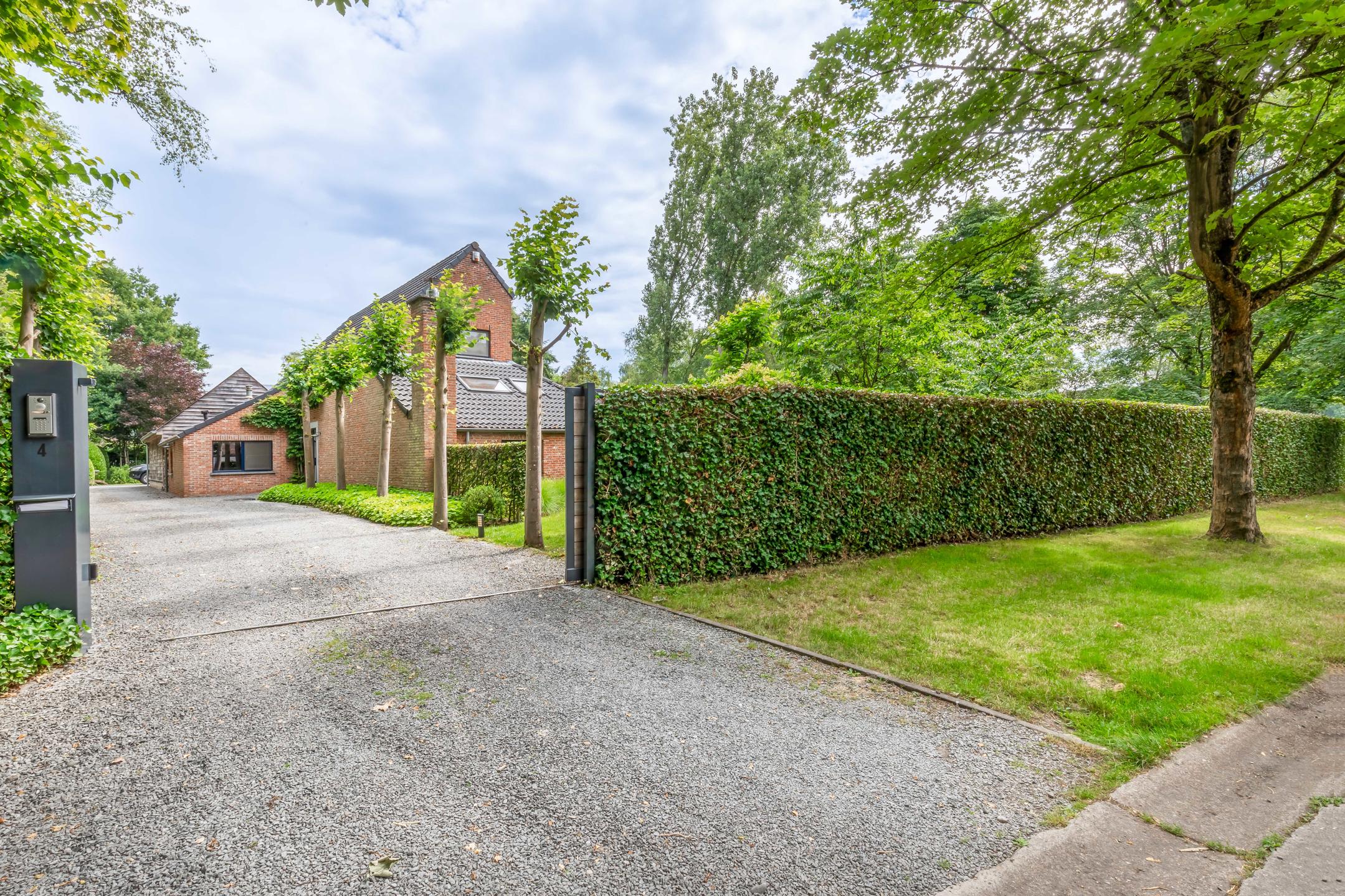 Prachtig perceel van 3348m2 met magnifieke tuin. foto 44