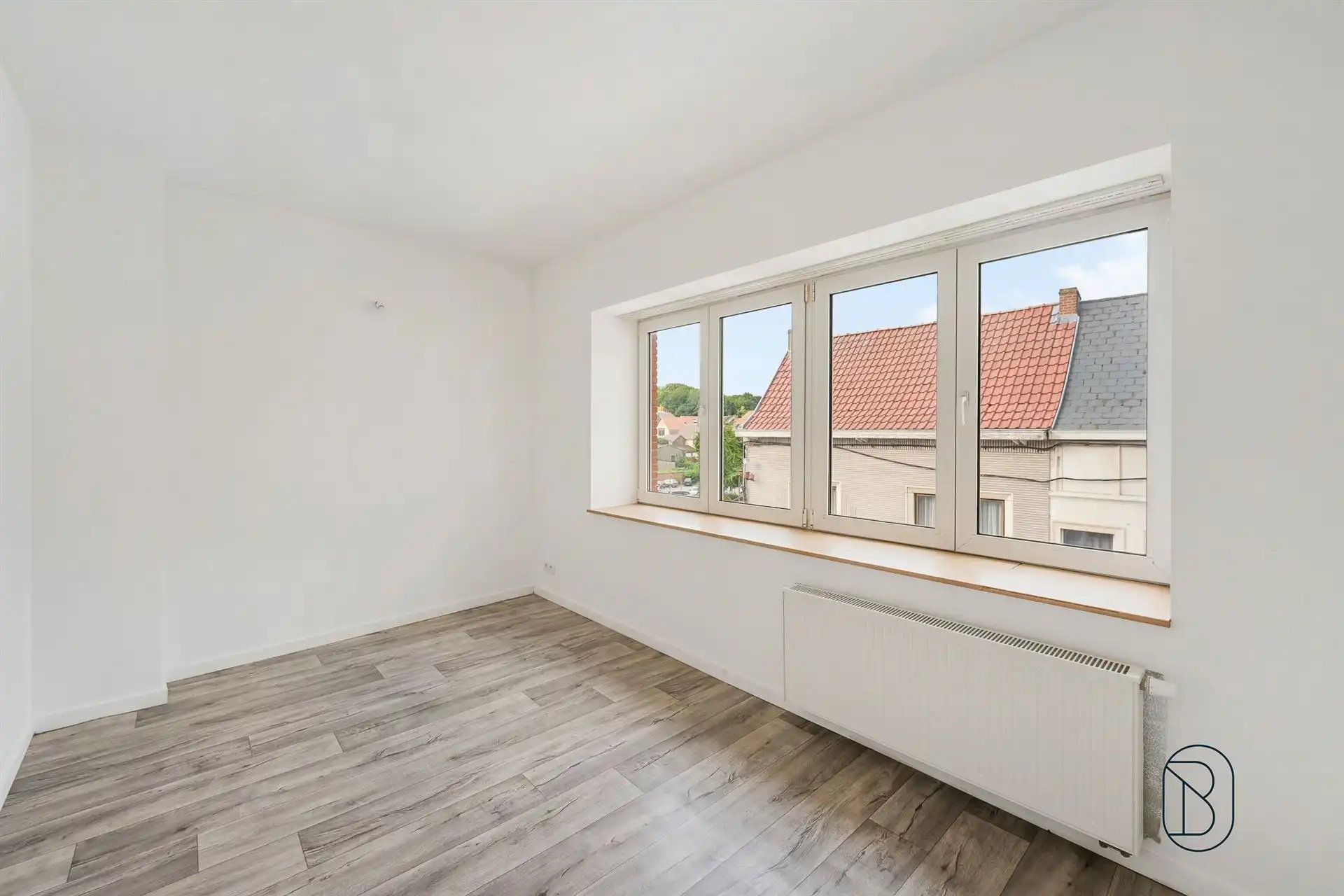 Goedgelegen gerenoveerde woning foto 12