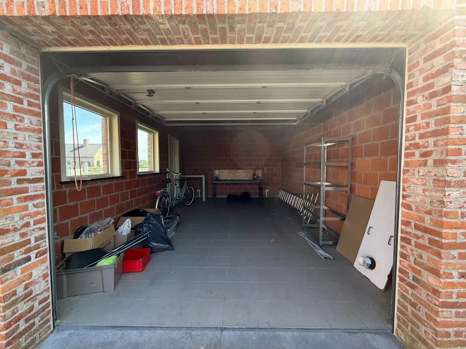 RUIME WONING MET 4 SLAAPKAMERS, 2 BADKAMERS, 2 GARAGES EN LANDELIJK UITZICHT foto 26