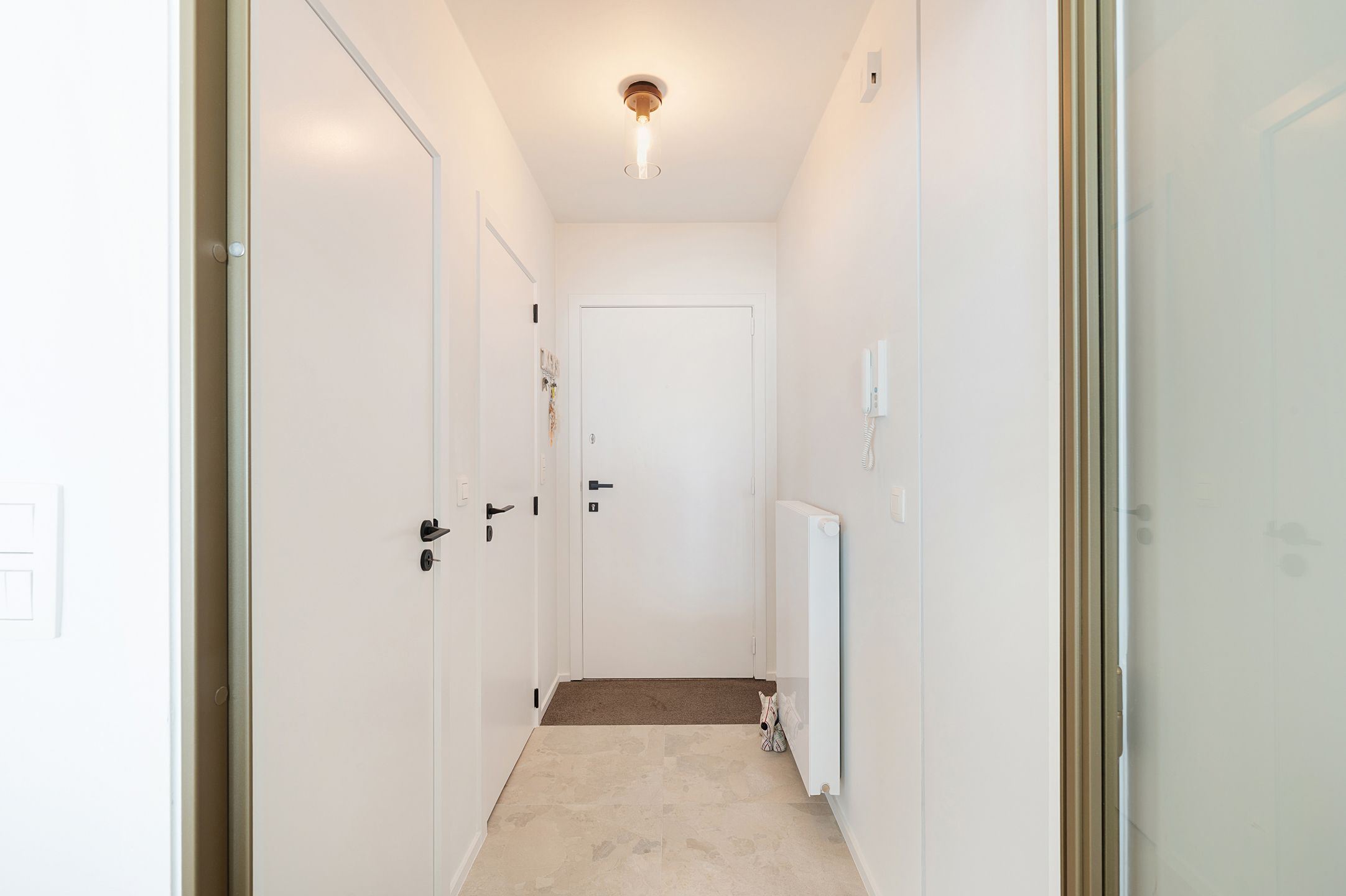 Instapklaar appartement op de Zeedijk in een mooi hoekgebouw foto 29