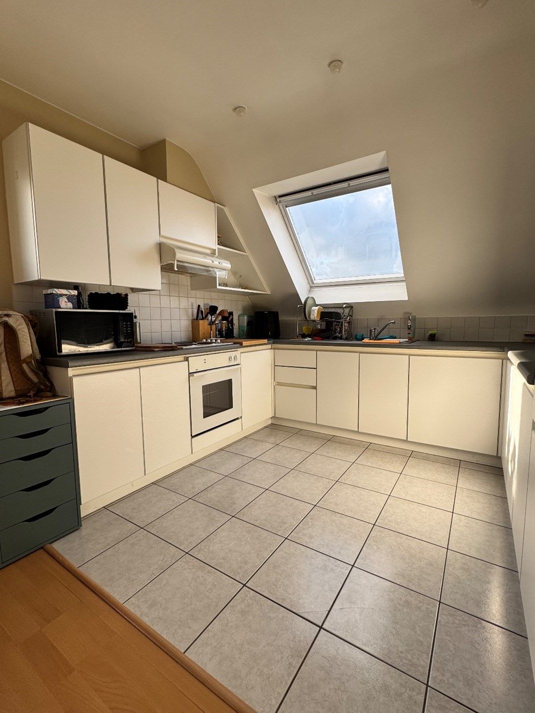 Instapklaar appartement met 2 slaapkamers te Aartrijke foto 7