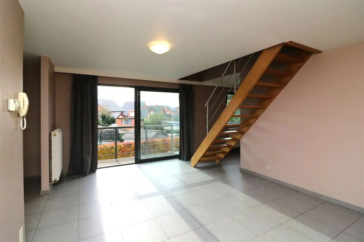 Duplexapp., 2 slpk, autostaanplaats, nabij station foto 2