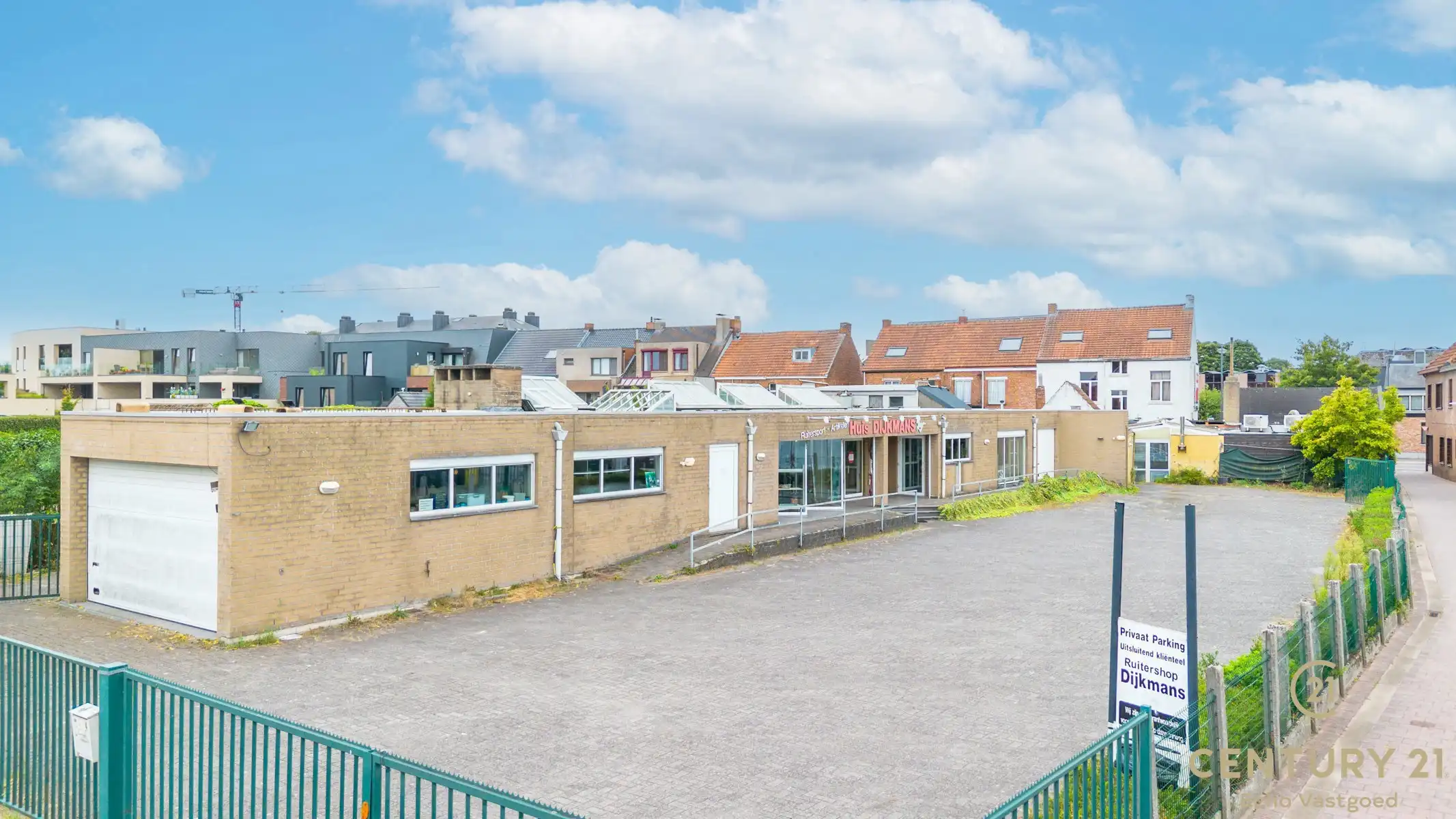 Topgelegen handelspand met magazijn en privatieve parking foto 16