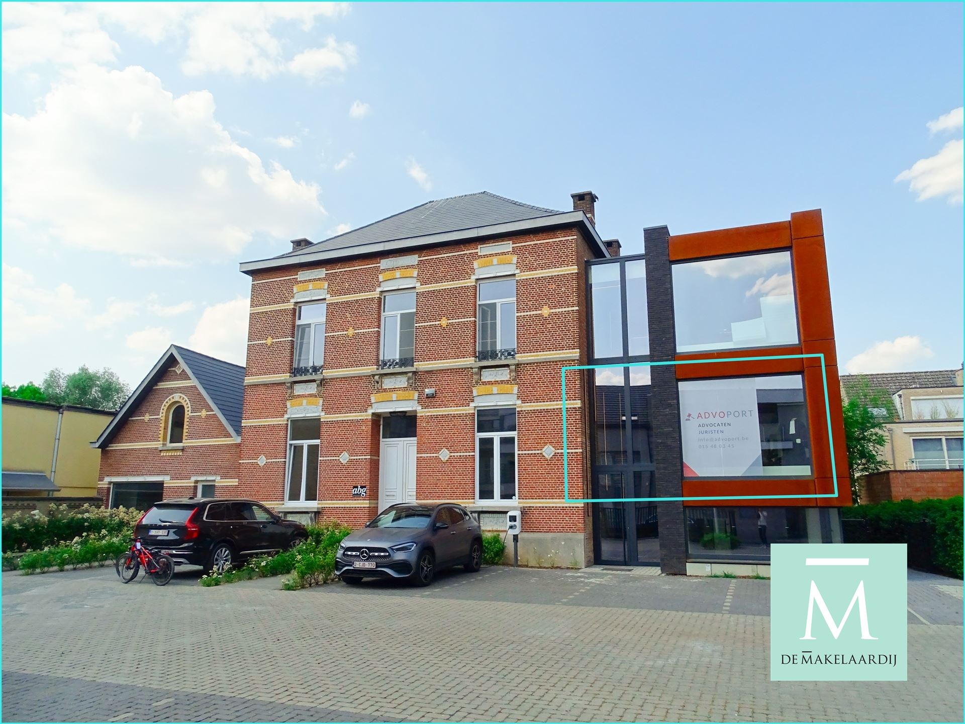 Kantoorruimte te huur in het centrum van Sint-Katelijne-Waver foto {{pictureIndex}}