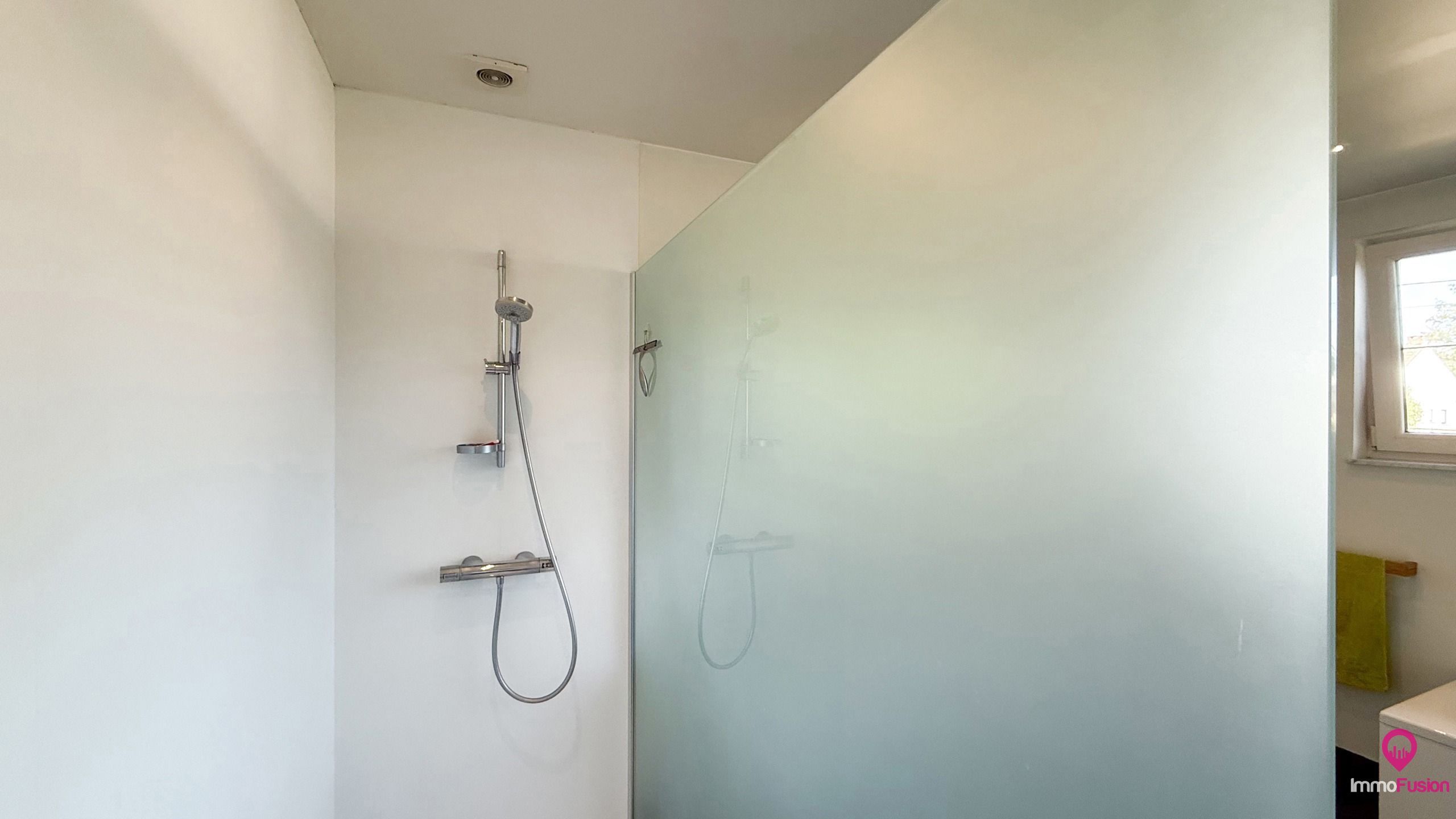 Prachtige instapklare woning gelegen in een rustige omgeving! foto 20