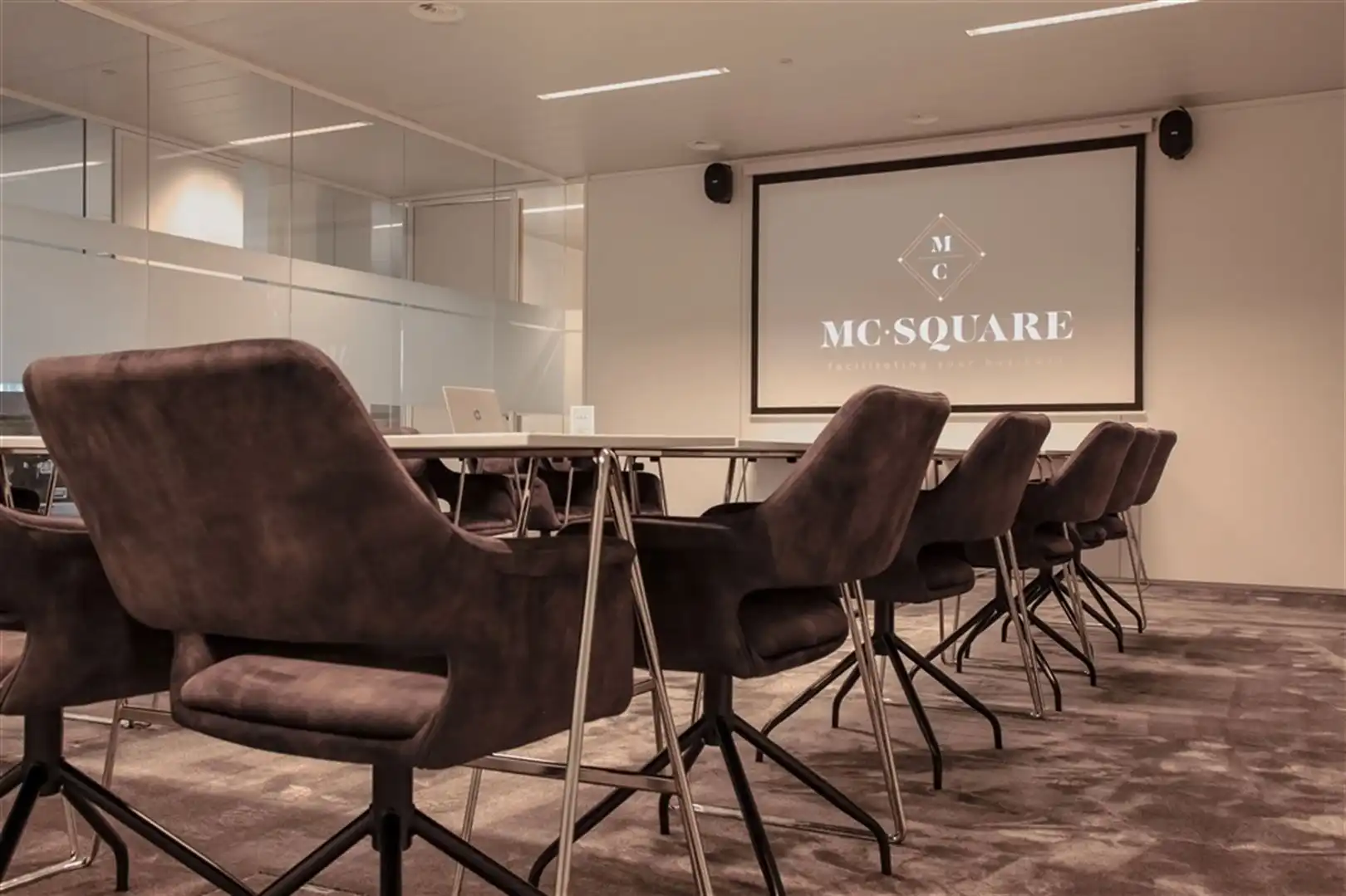 Full-service kantoren aan Dampoort station - ruimtes vanaf 17m² tem 63m² foto 7