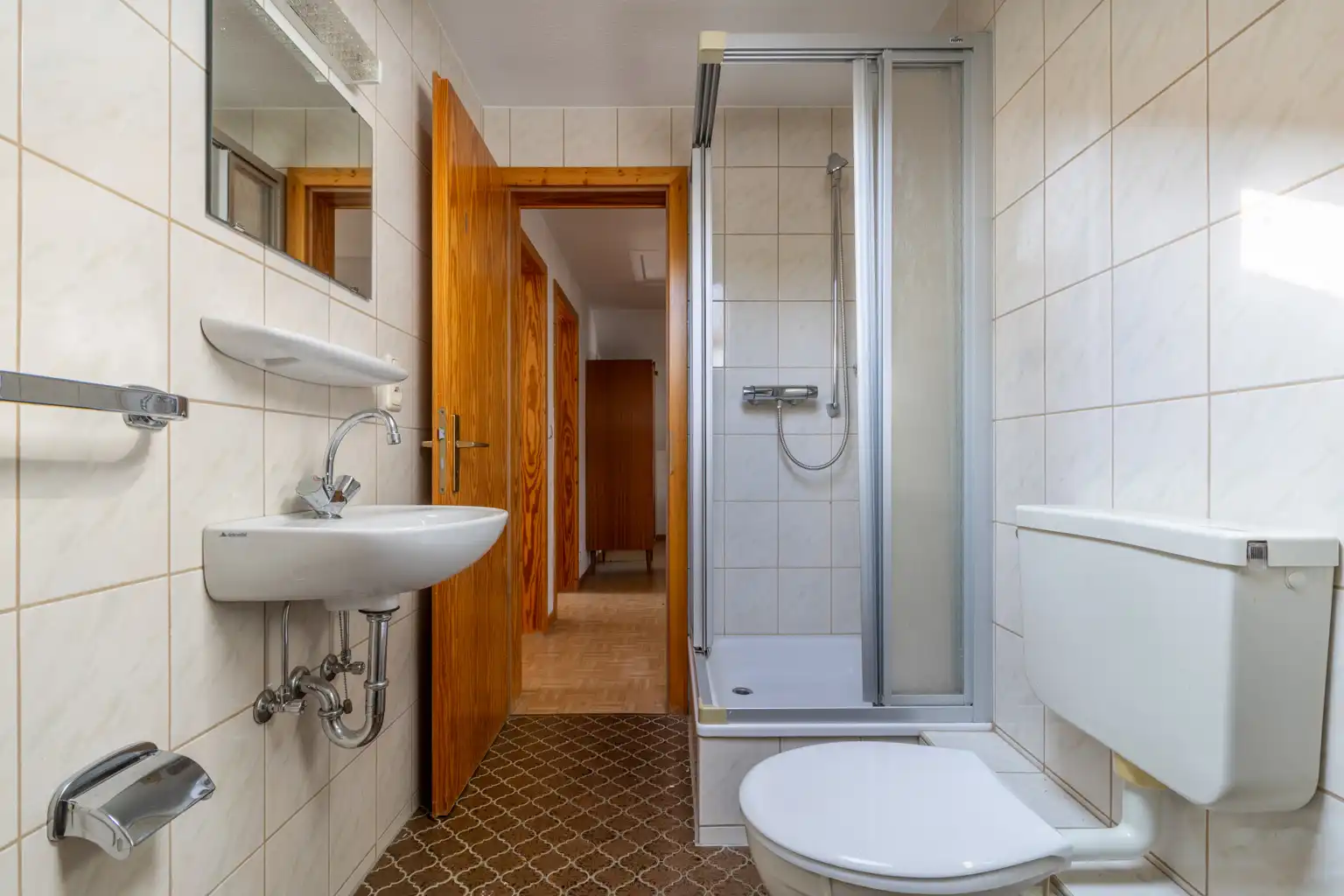 Ruime woning in een oase van groen! foto 16