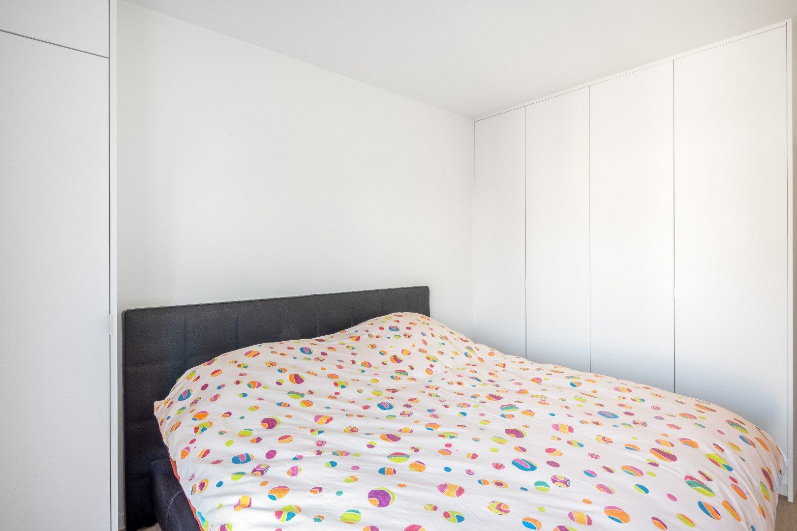 Aangenaam en perfect onderhouden appartement, gelegen in de Lippenslaan, vlakbij de zeedijk. foto 14