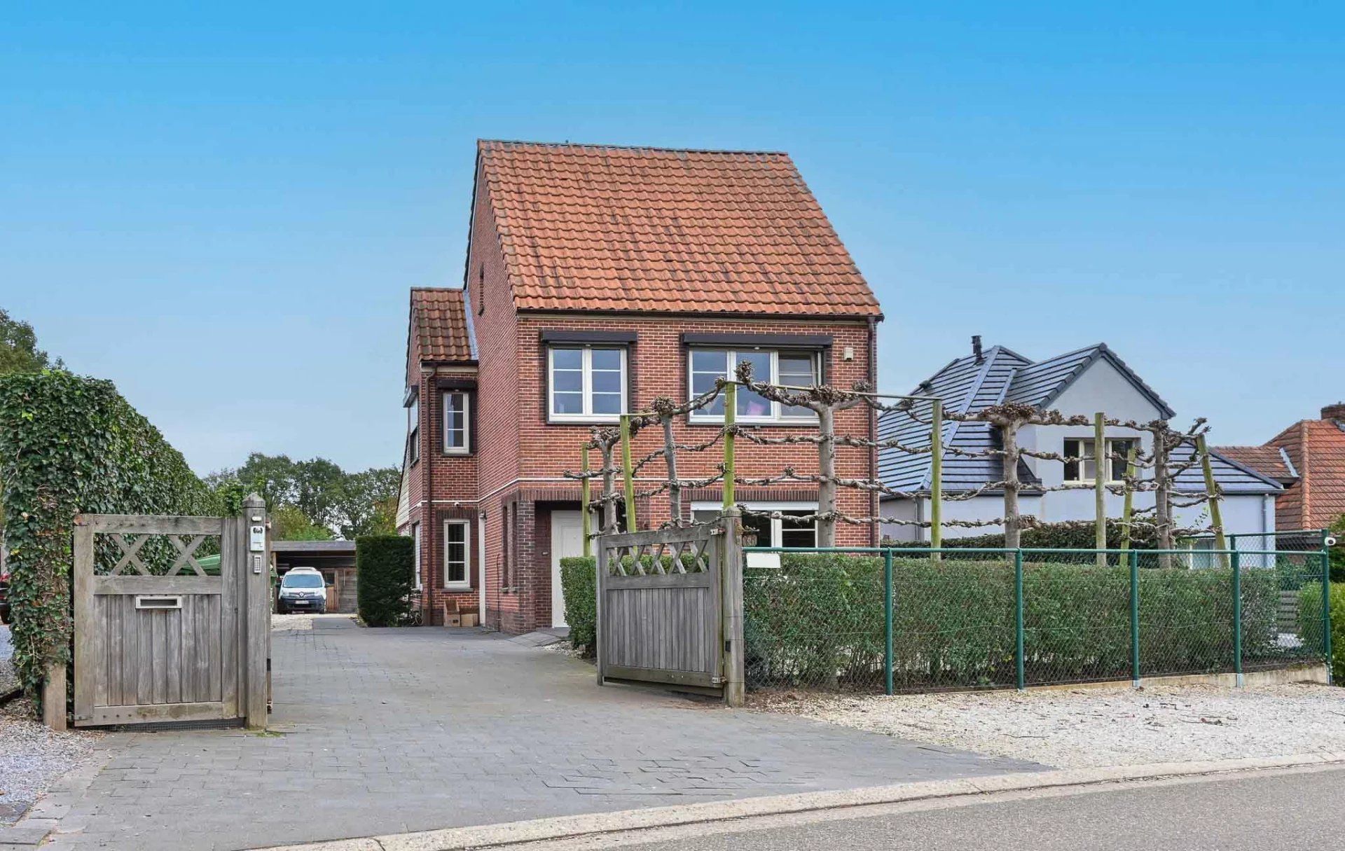 Gelebergstraat 35 te Paal (Beringen) - Waar wonen en werken samensmelten foto {{pictureIndex}}