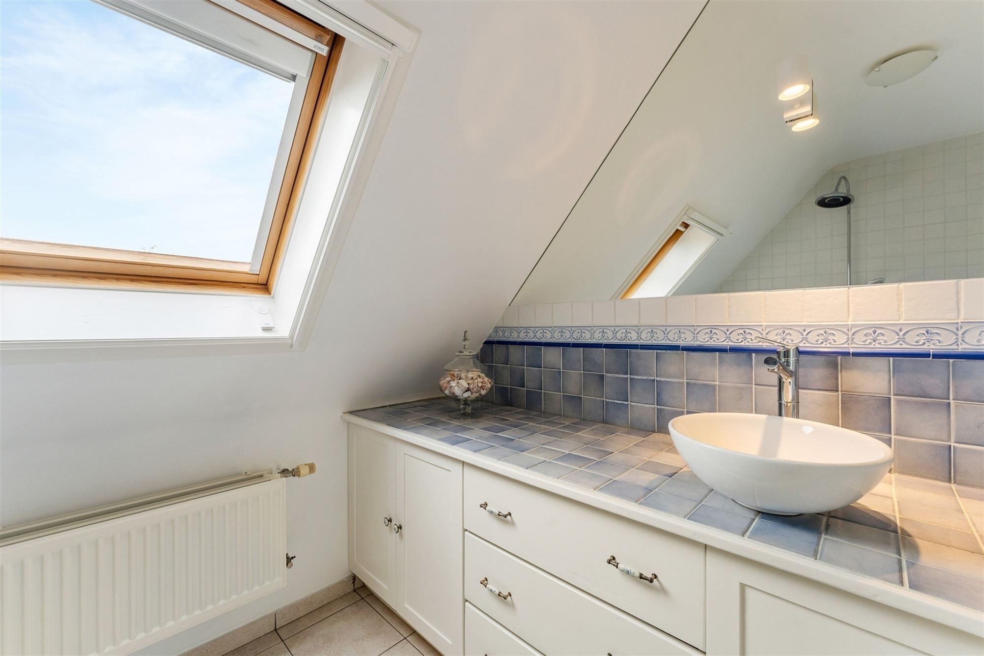 PERFECT ONDERHOUDEN HOB MET 3 SLAAPKAMERS RUSTIG GELEGEN OP EEN ZONNIG GEORIËNTEERD PERCEEL VAN 3A27CA TE BEVERLO. foto 16