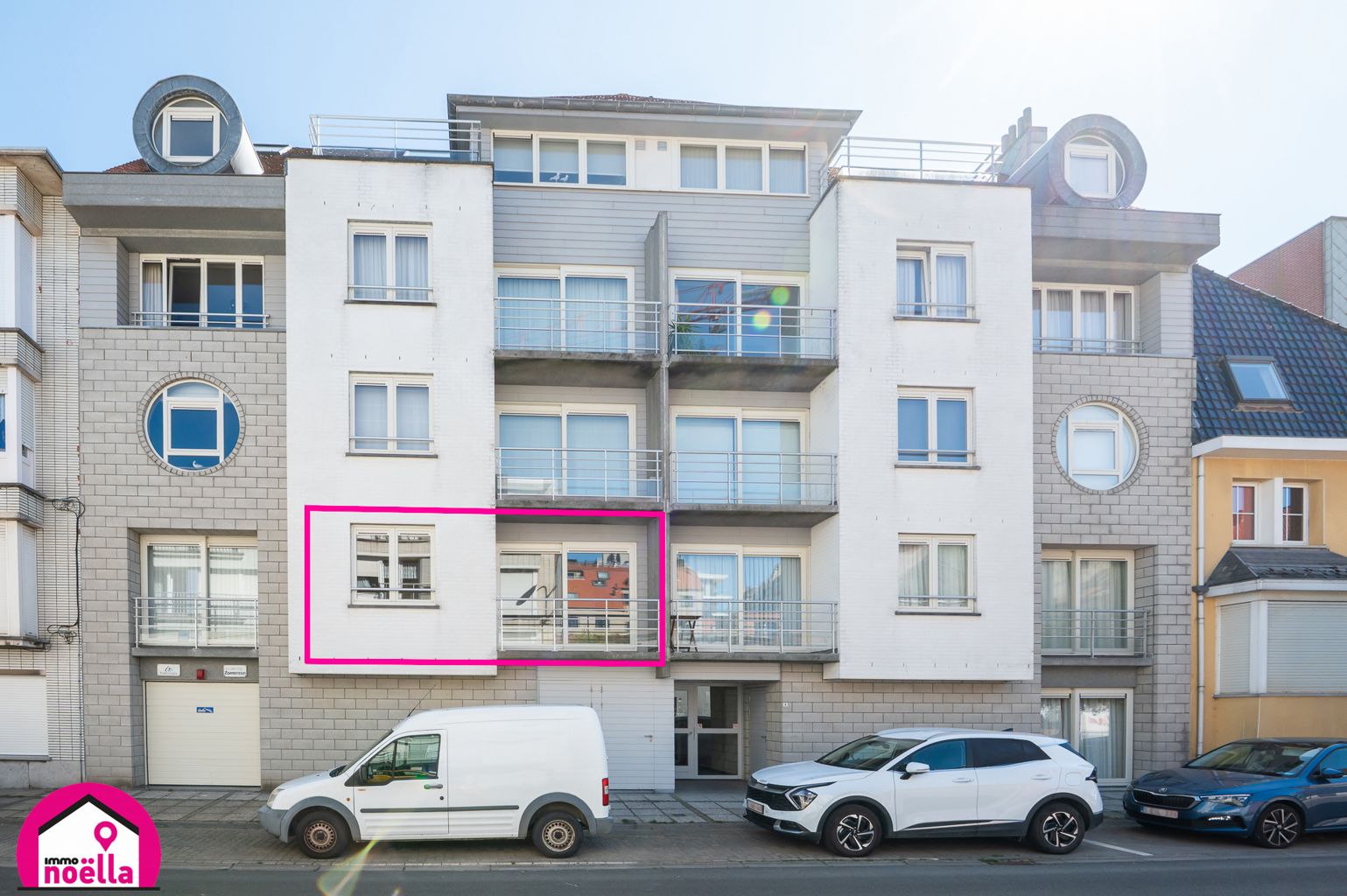 TE KOOP TE WESTENDE LICHTRIJK APPARTEMENT! foto {{pictureIndex}}