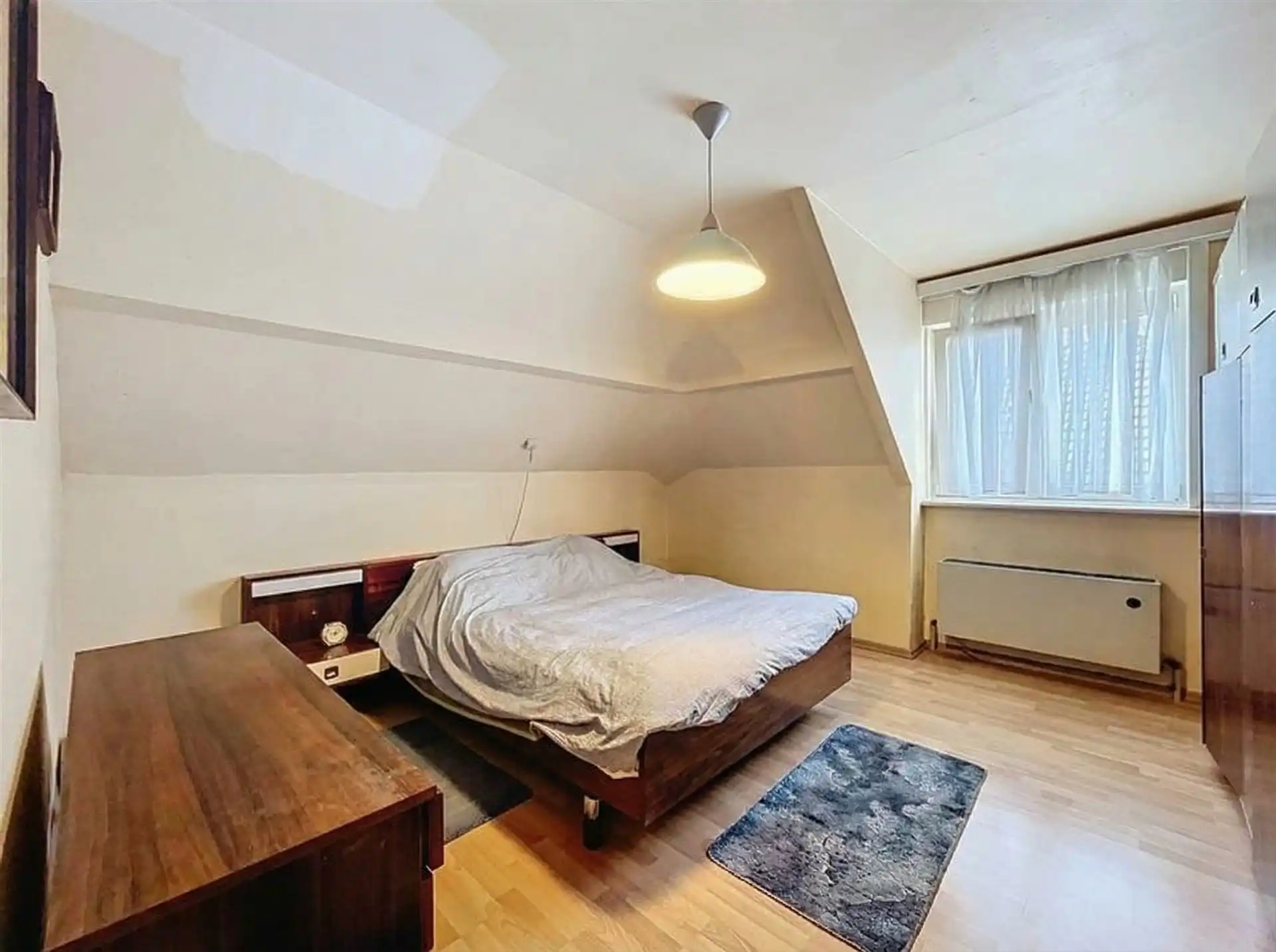 Gezinswoning met garage op perceel van 900m² met weids uitzicht! foto 12