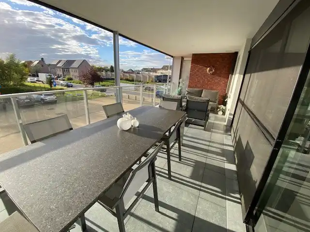 Ruim en instapklaar appartement met 3 slaapkamers, 2 terrassen en garage. foto 28