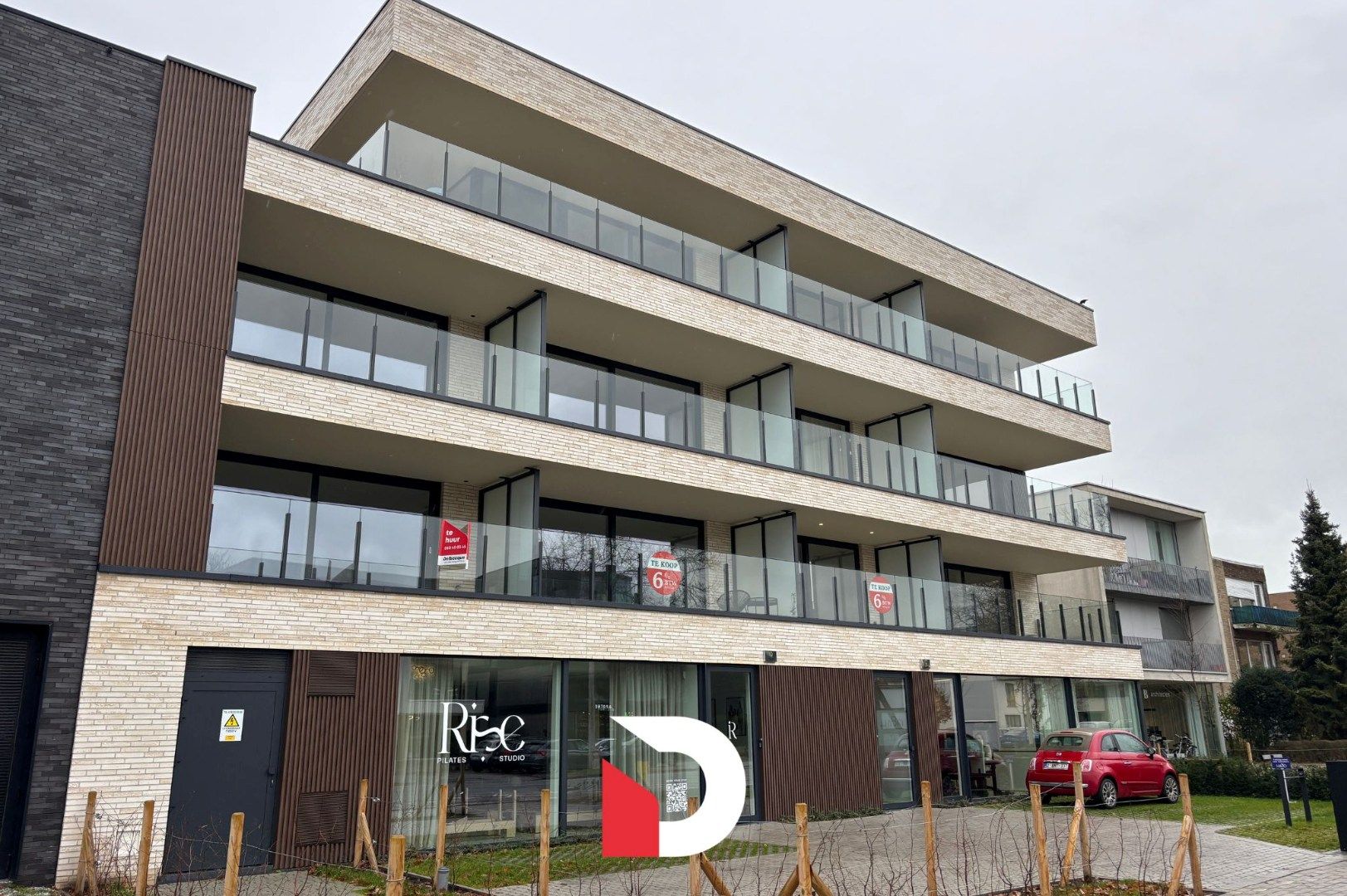 Nieuwbouwappartement met 2 slaapkamer te Sint-Michiels foto {{pictureIndex}}