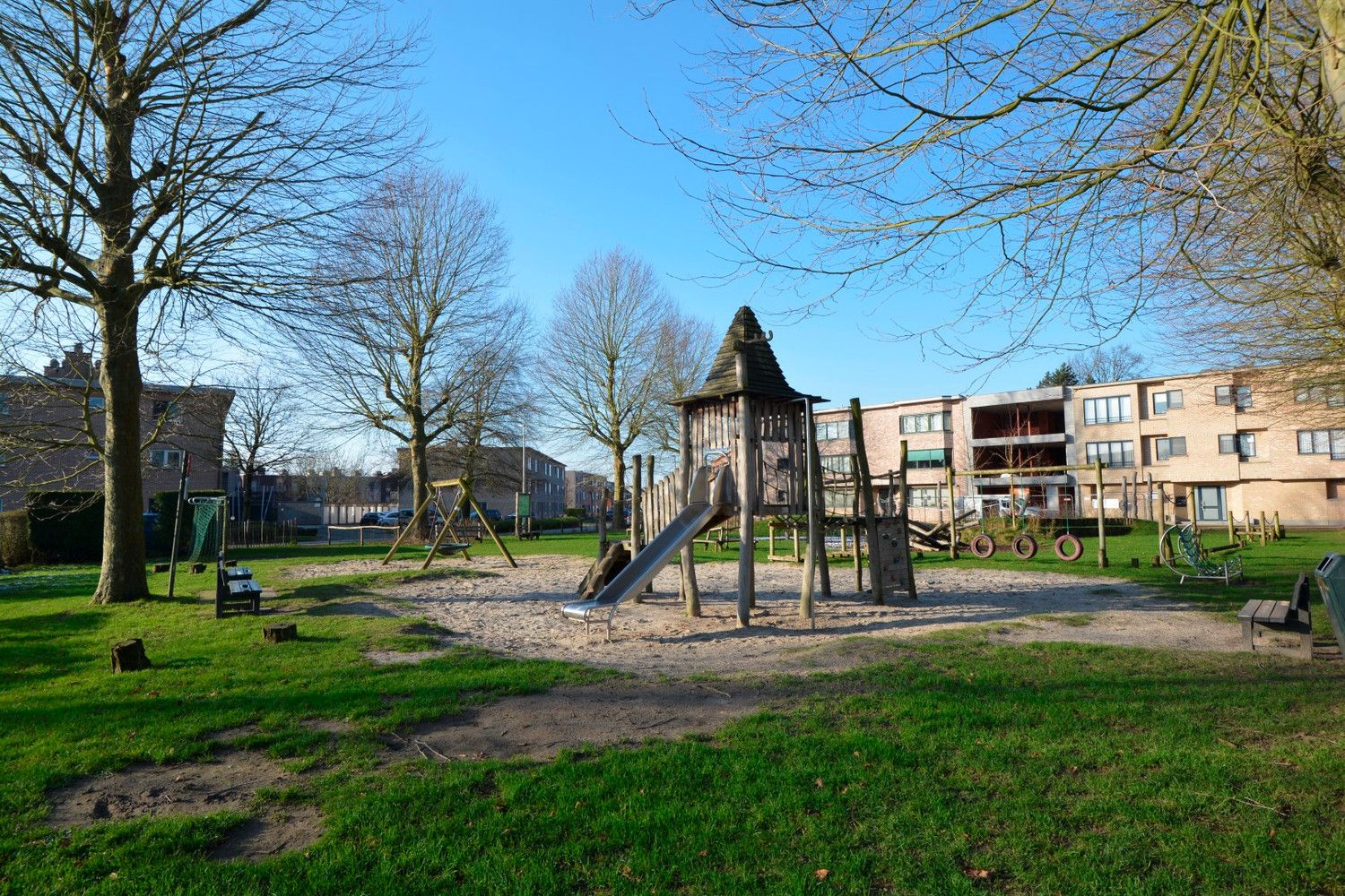 WONING MET 5 SLK EN TUIN TE CENTRUM RANST! foto 17