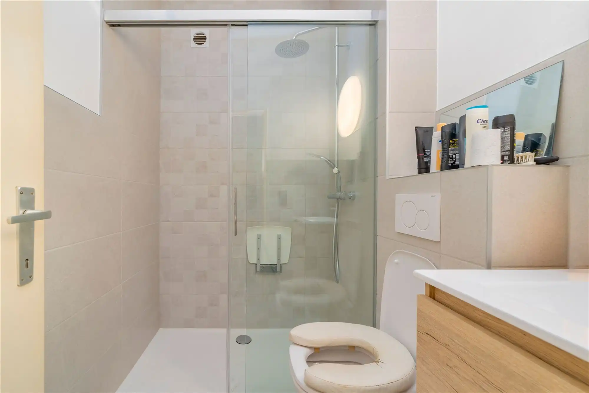 Volledig gerenoveerde (2025) studio aan het Operaplein foto 9