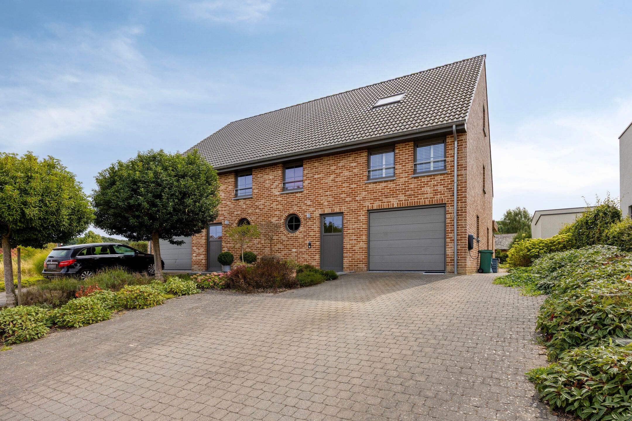 Ruime, energiezuinige woning met 4 slaapkamers te Holsbeek foto {{pictureIndex}}