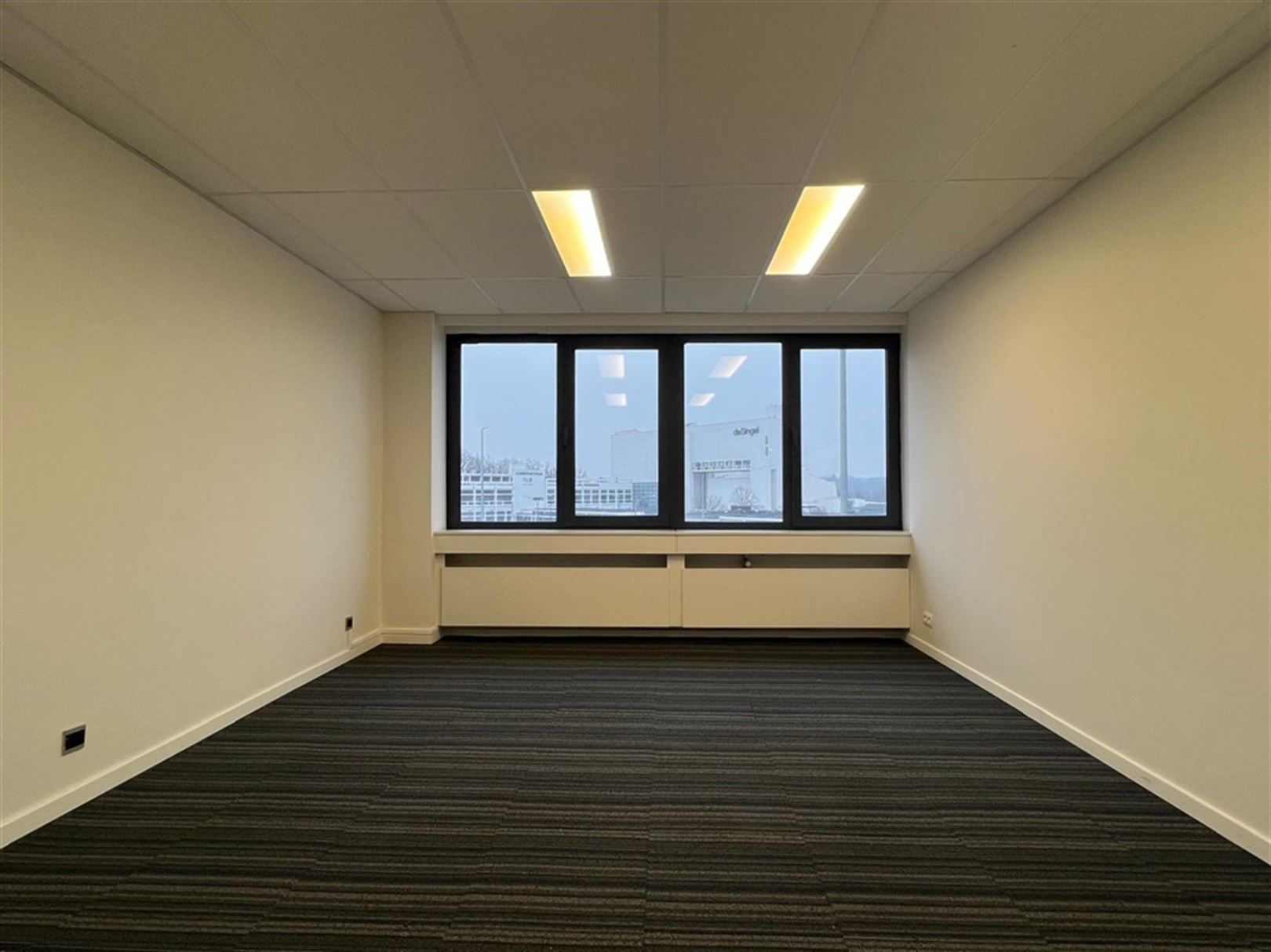 Instapklare kantoorruimtes te huur op uitstekende locatie aan de Singel foto 4