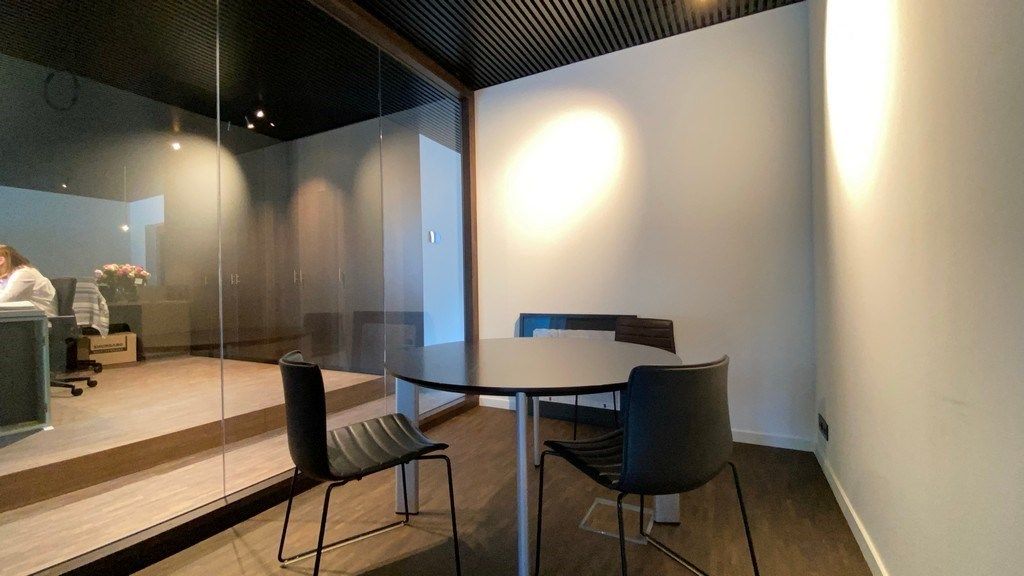Instapklaar gelijkvloers kantoor te huur aan Bijlokesite te Gent foto 7