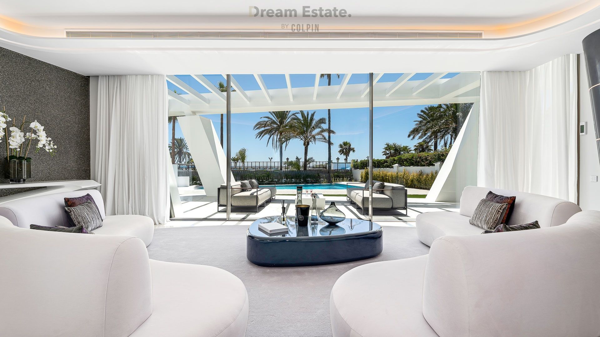 Hypermoderne frontline villa in Los Monteros foto 26