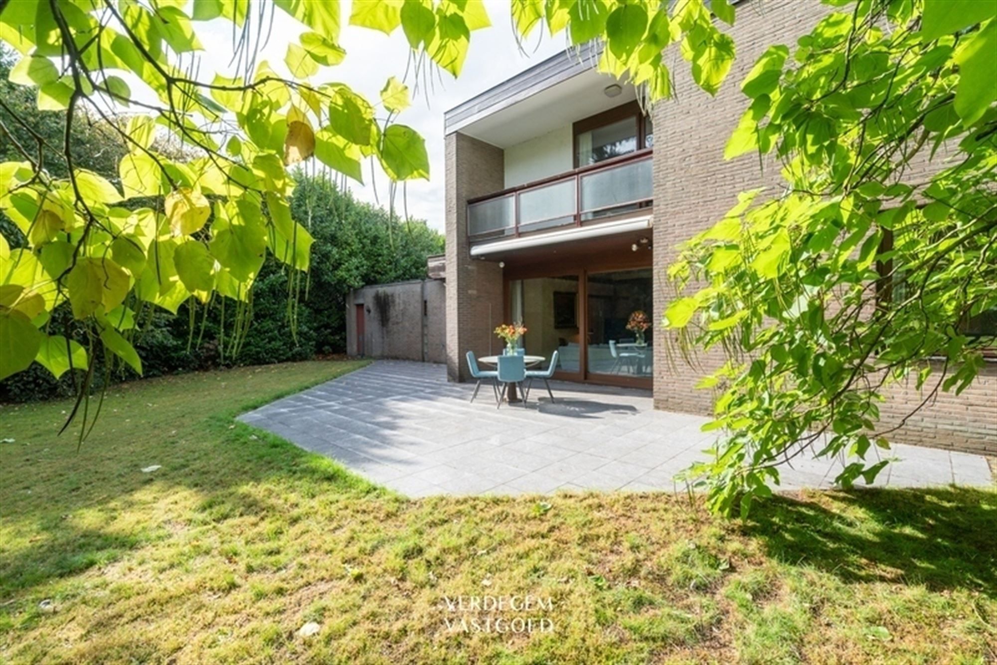 Architectenvilla op toplocatie in het centrum van Evergem foto 27