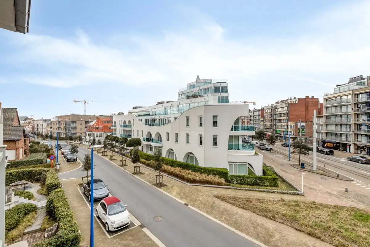 Charmant appartement met 2 slaapkamers en zijdelings zeezicht foto 12