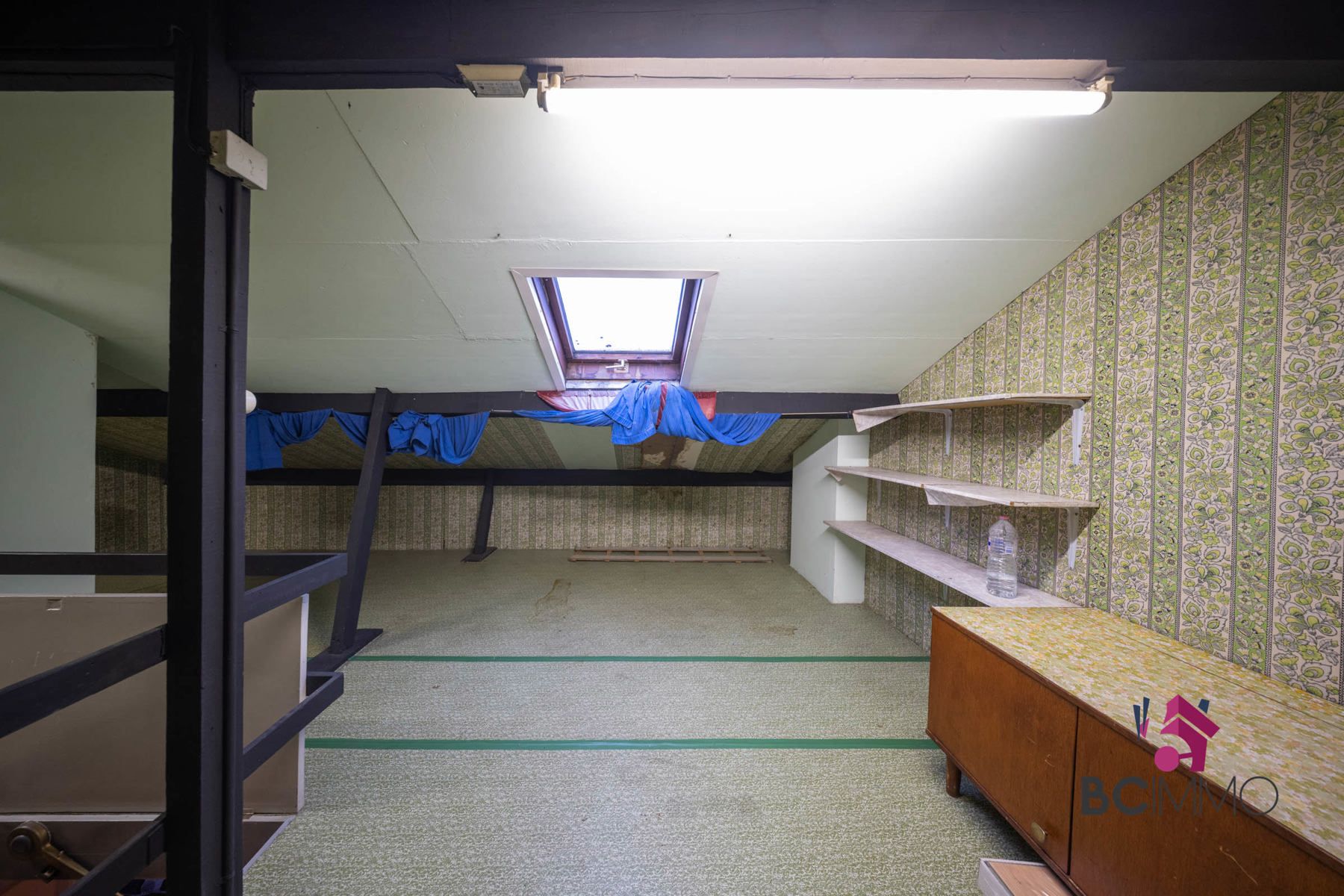 Ruime, tijdloze gezinswoning met 4 slaapkamers, grote tuin en garage en centraal gelegen in Genk foto 17