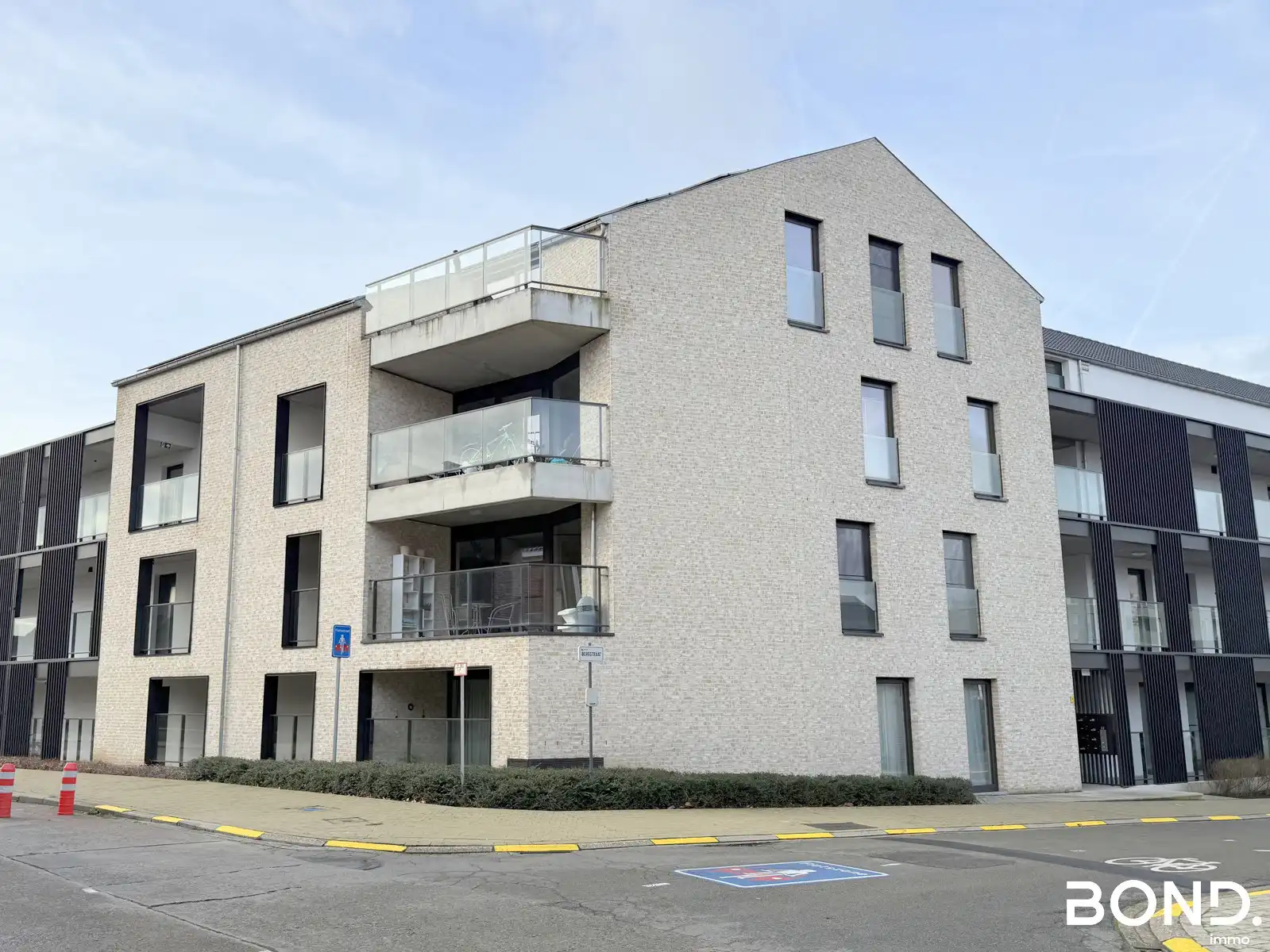 Instapklaar 2-slaapkamerappartement foto 3